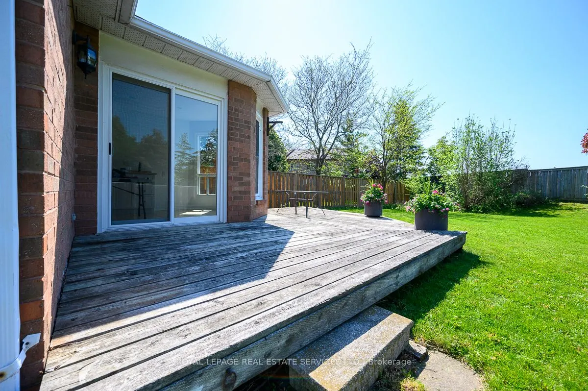 2030 Glenada Crescent