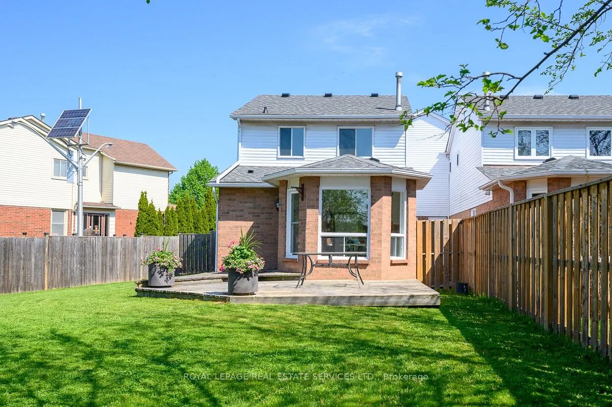 2030 Glenada Crescent