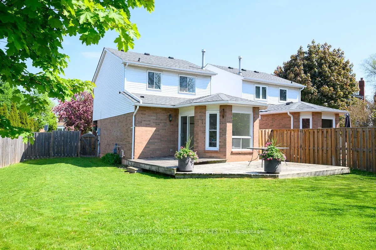 2030 Glenada Crescent
