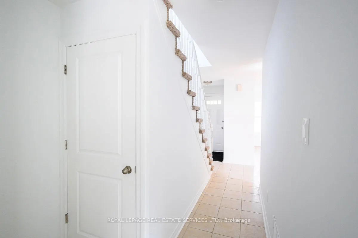 2030 Glenada Crescent