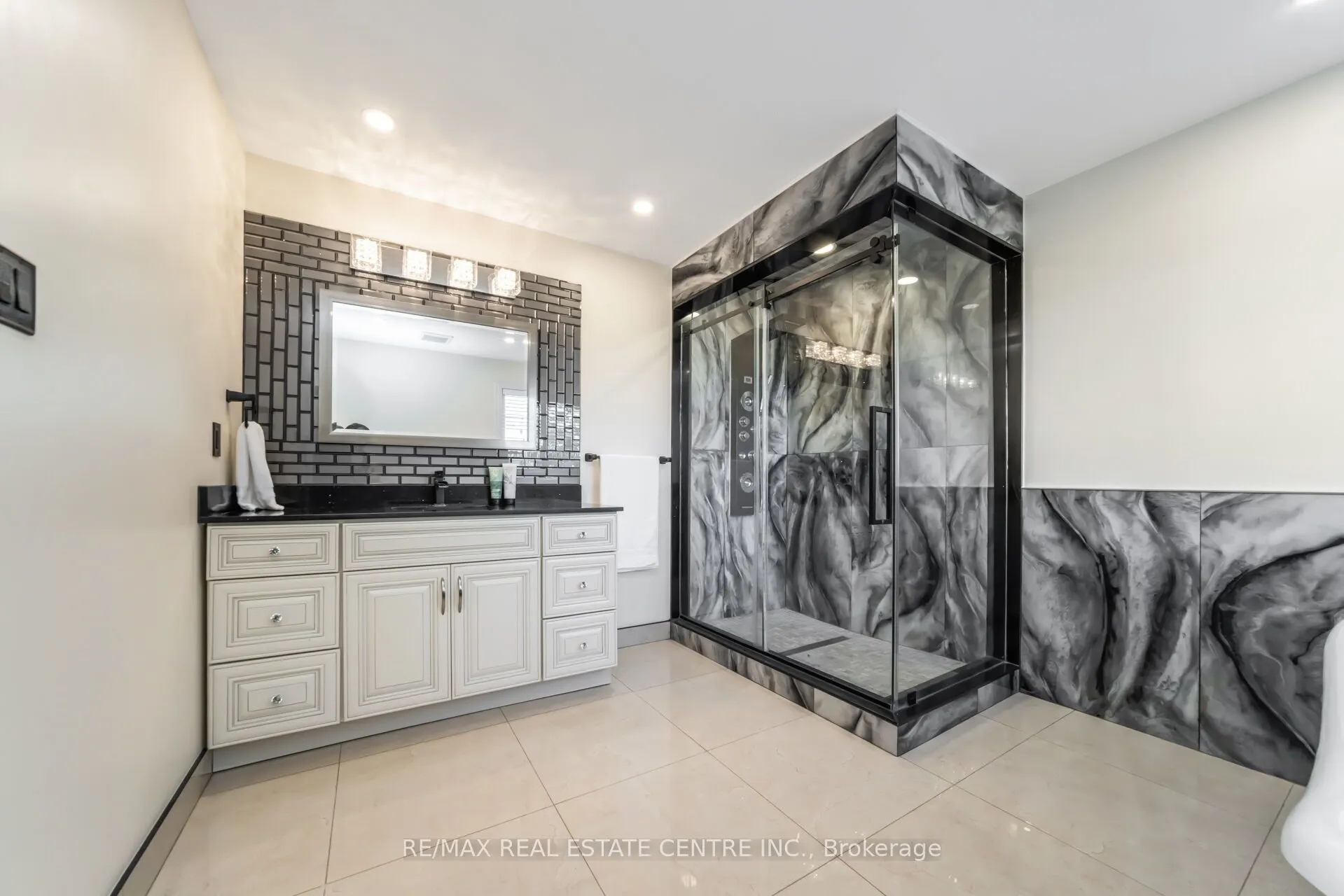 26 Porchlight Road