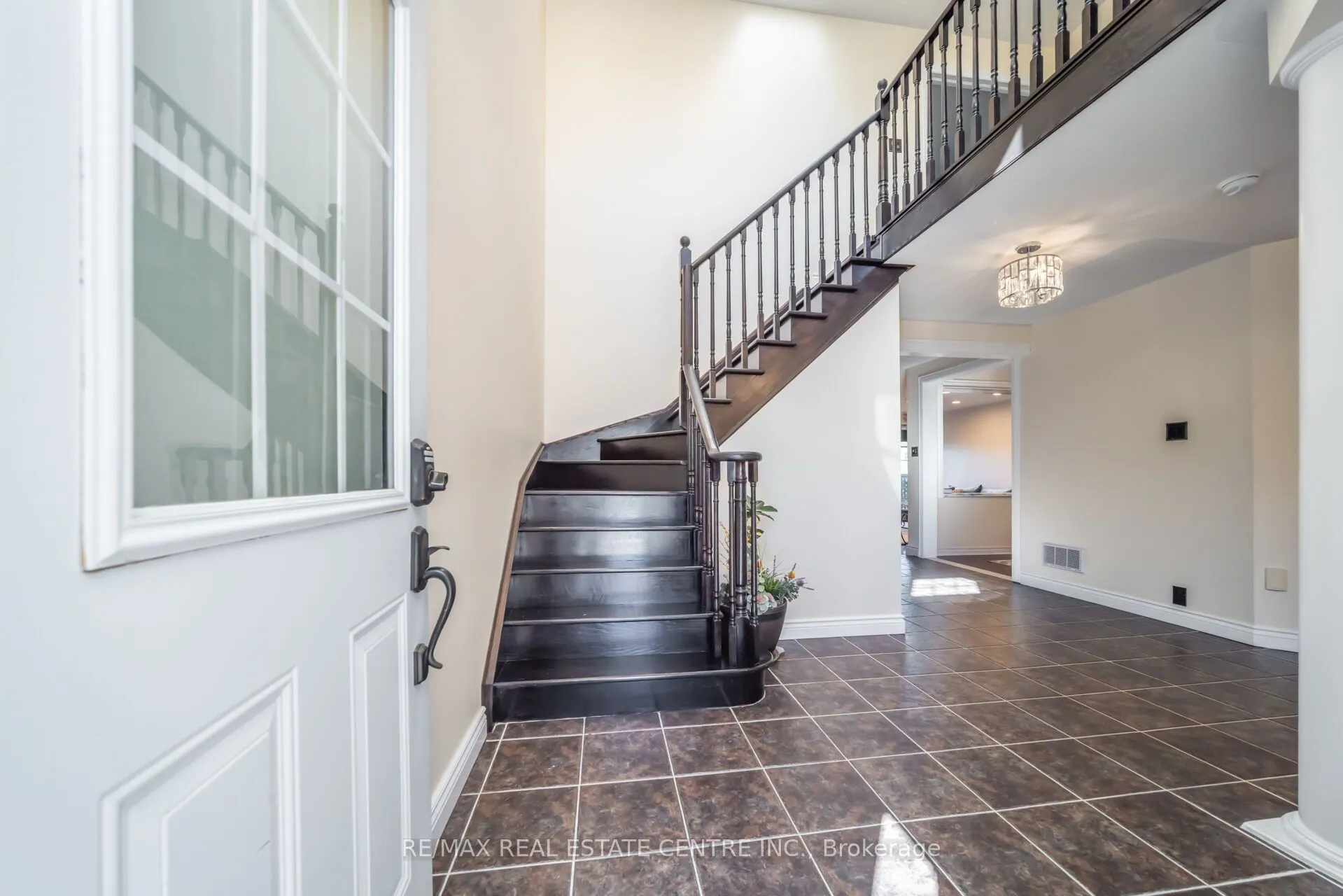 26 Porchlight Road