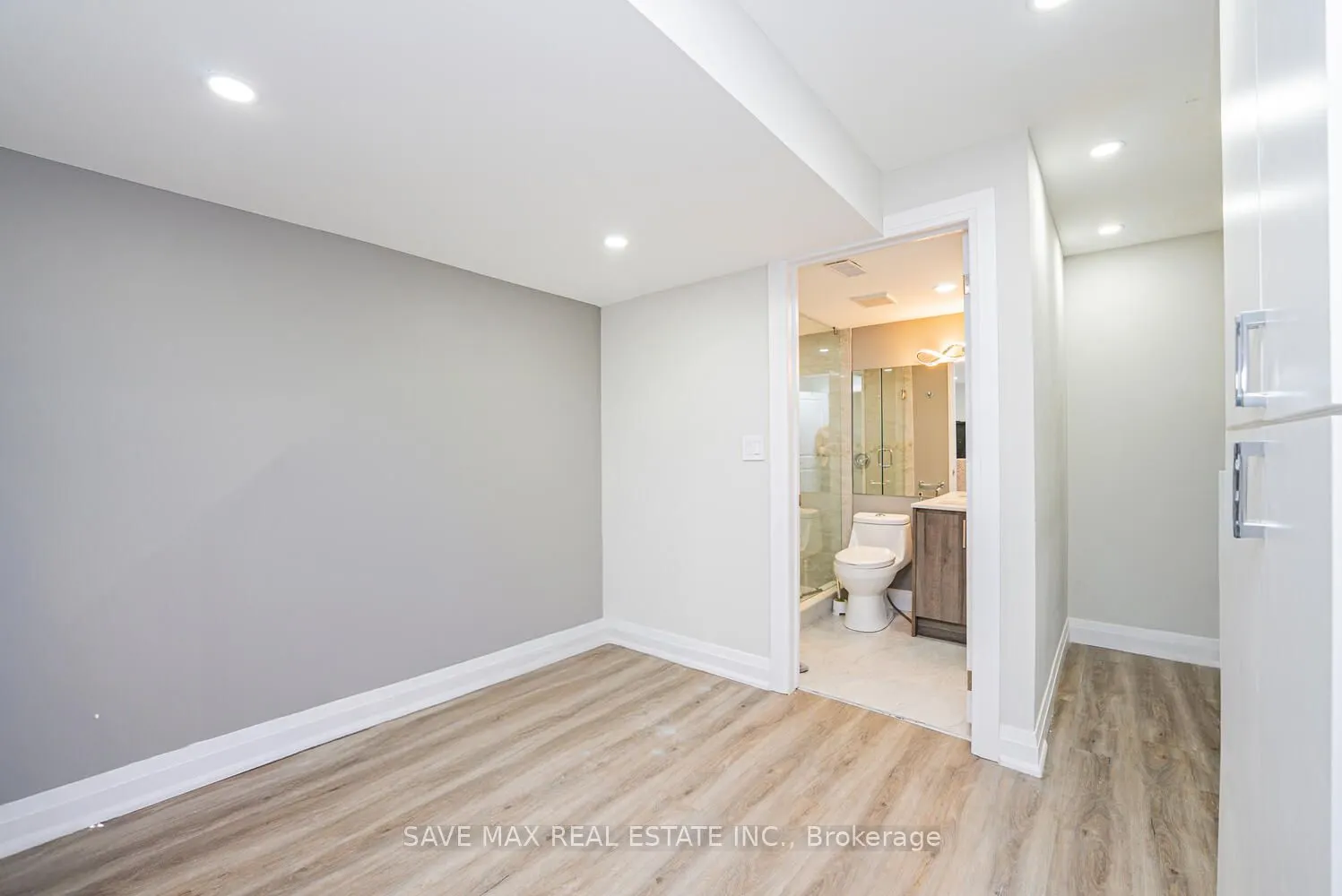 1554 Clitherow Street, #Basement