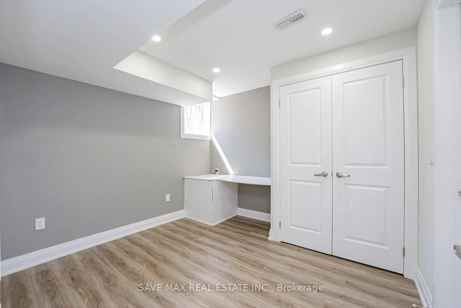 1554 Clitherow Street, #Basement