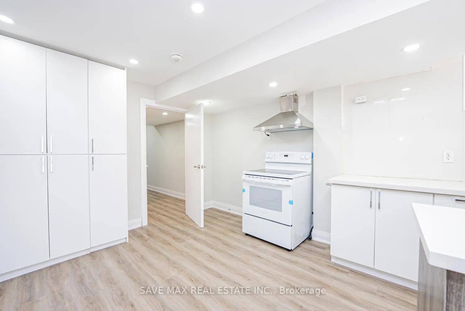 1554 Clitherow Street, #Basement