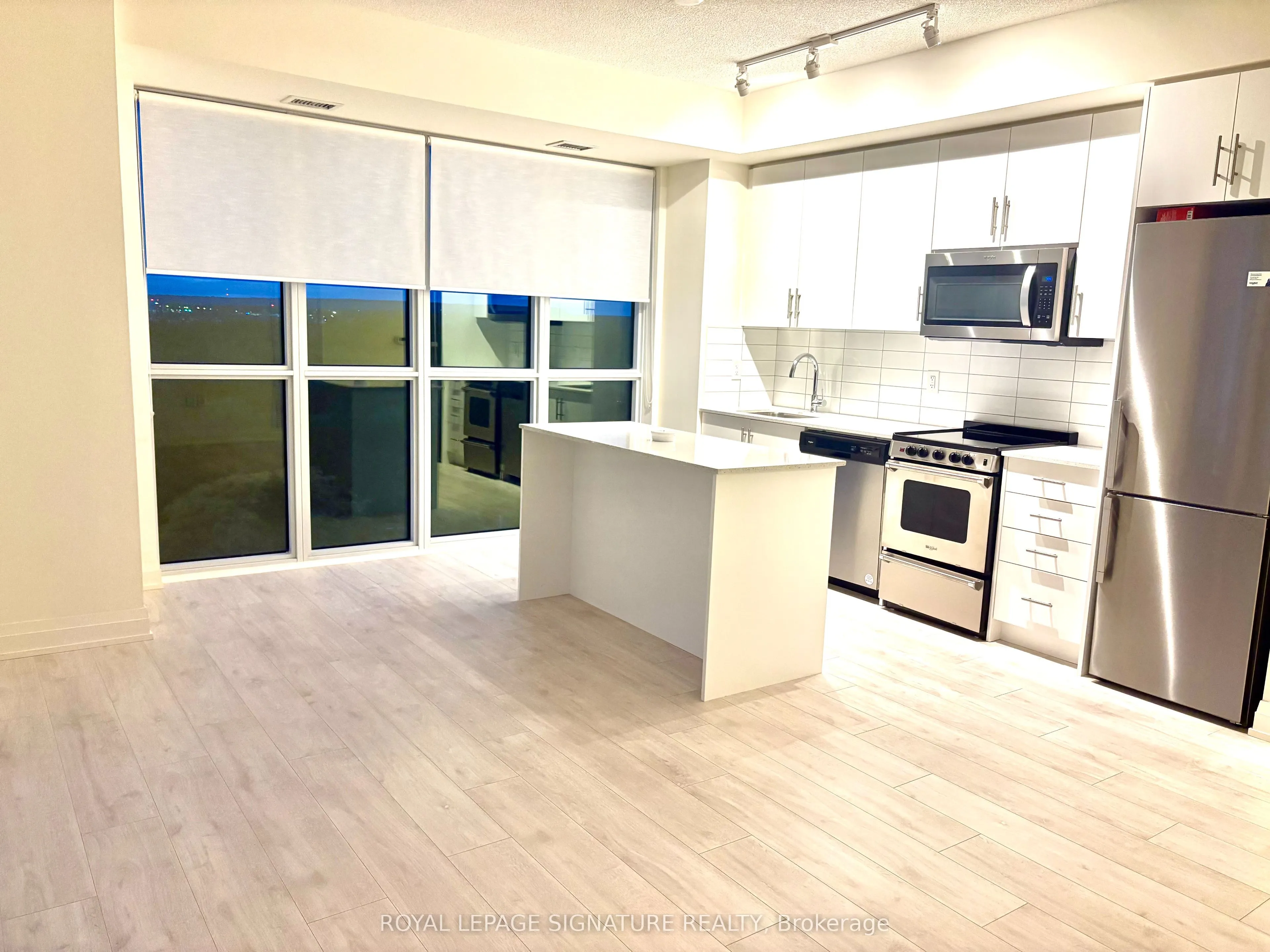 509 Dundas Street, #718