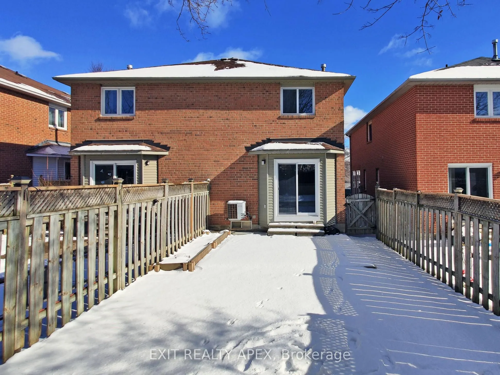5552 Cortina Crescent