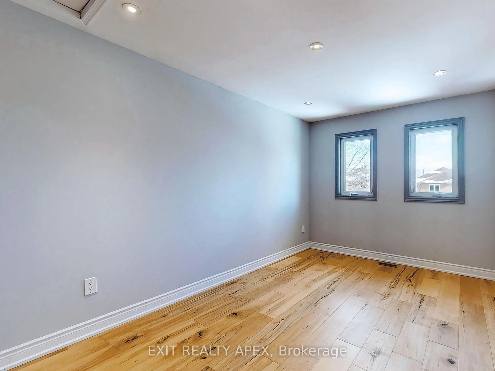 5552 Cortina Crescent