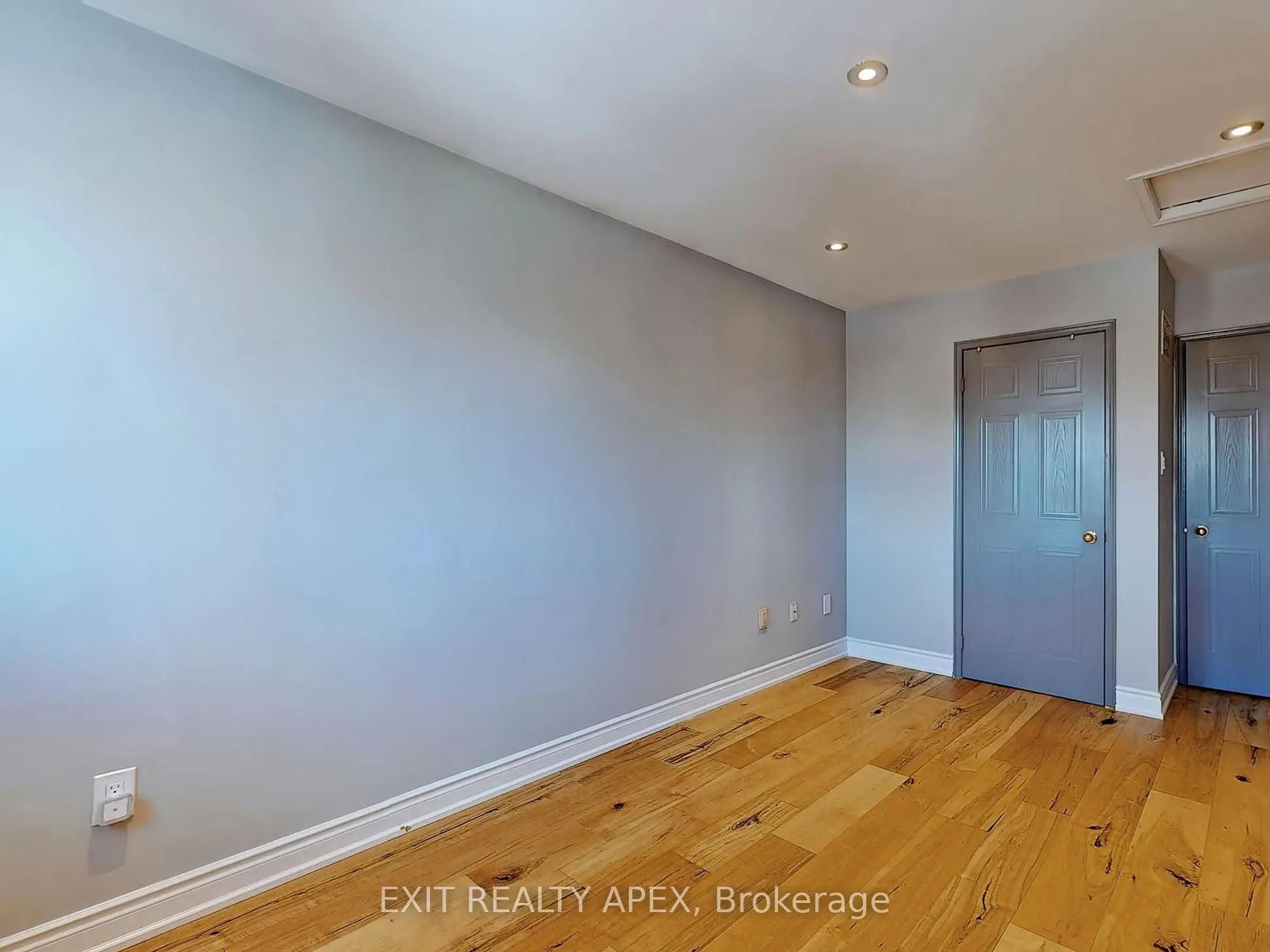 5552 Cortina Crescent