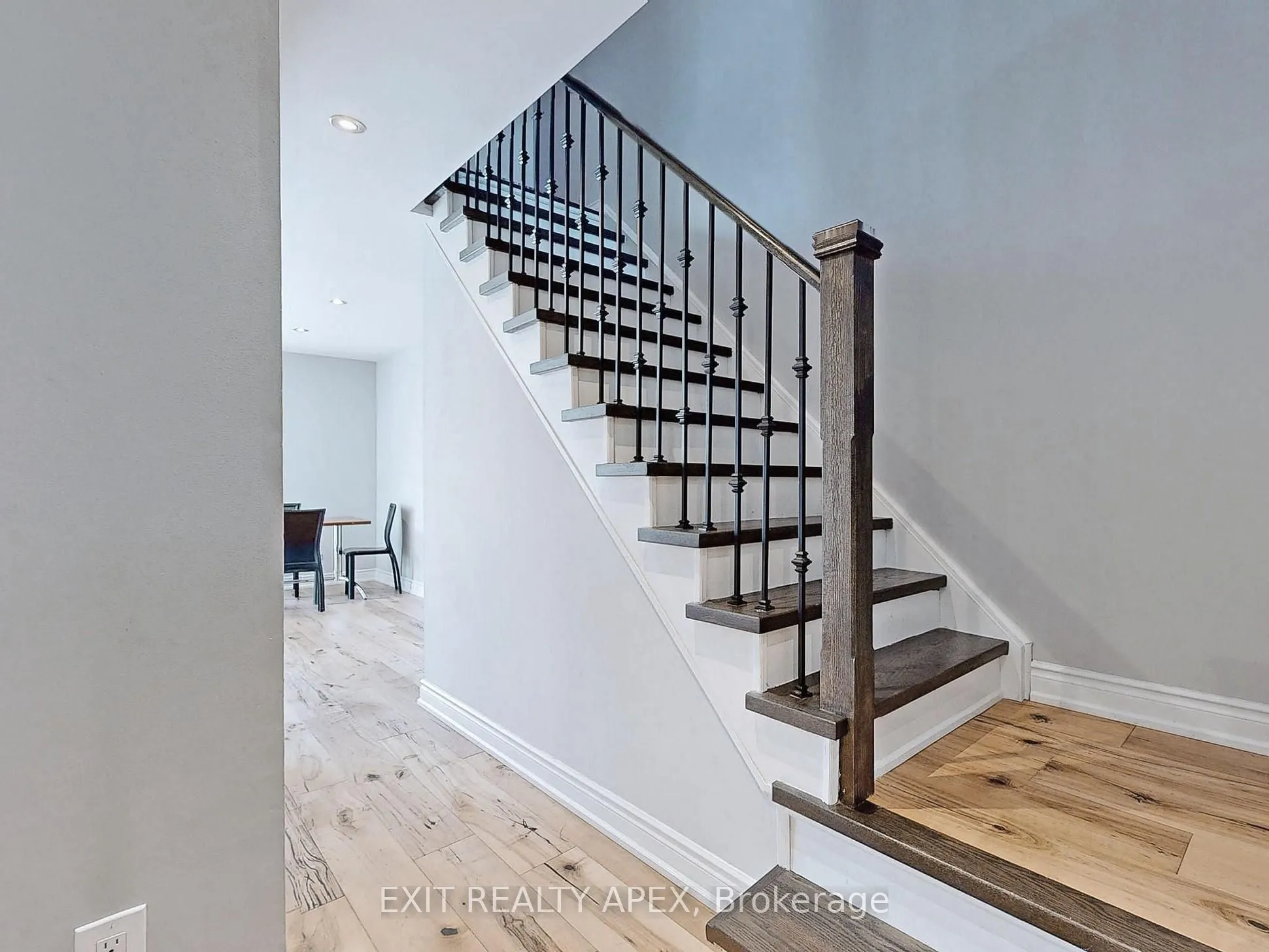 5552 Cortina Crescent