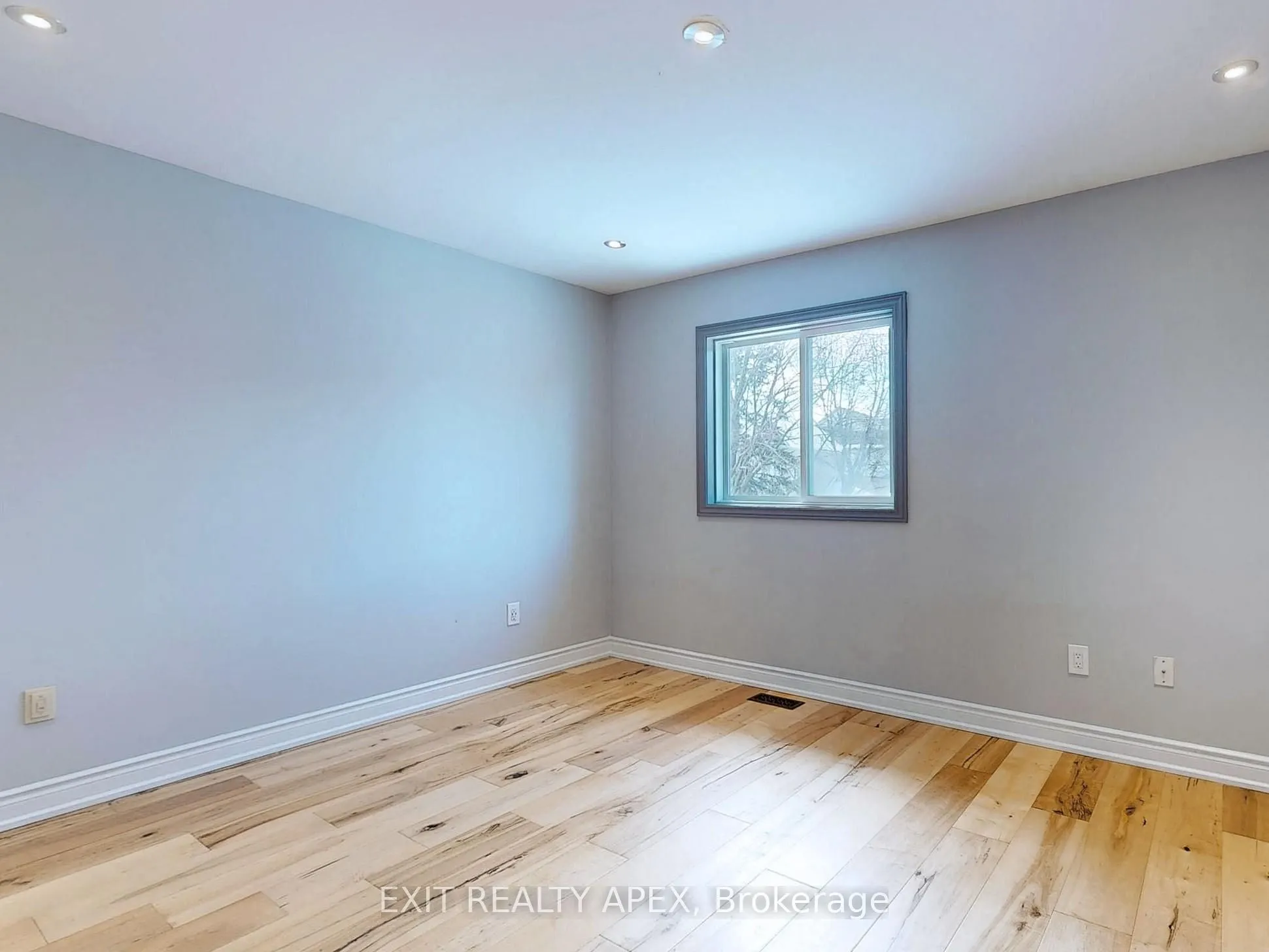 5552 Cortina Crescent