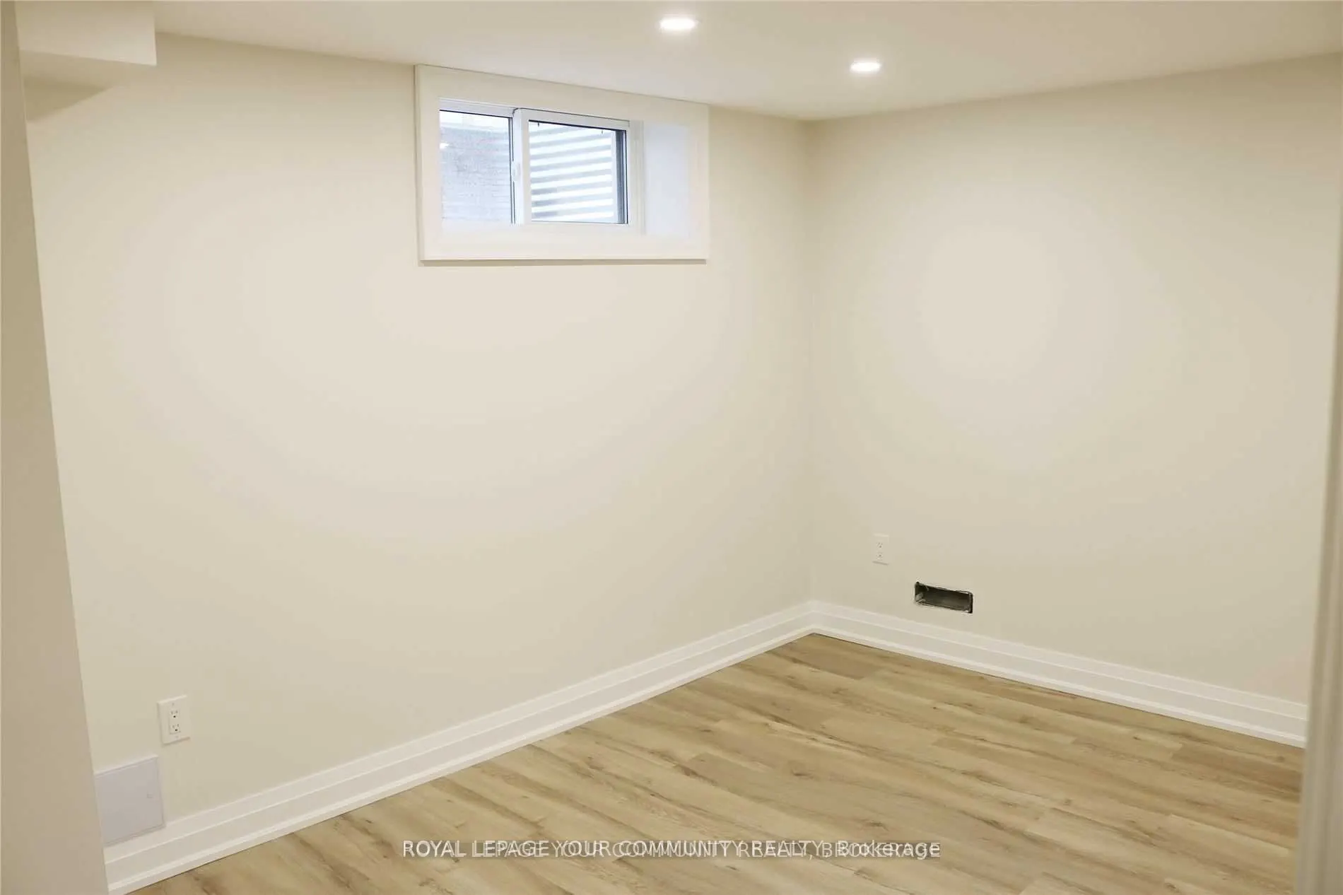 4 Norgrove Crescent, #Lower