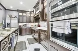 4 Tobermory Crescent, #Upper