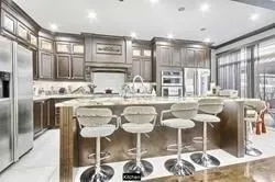 4 Tobermory Crescent, #Upper