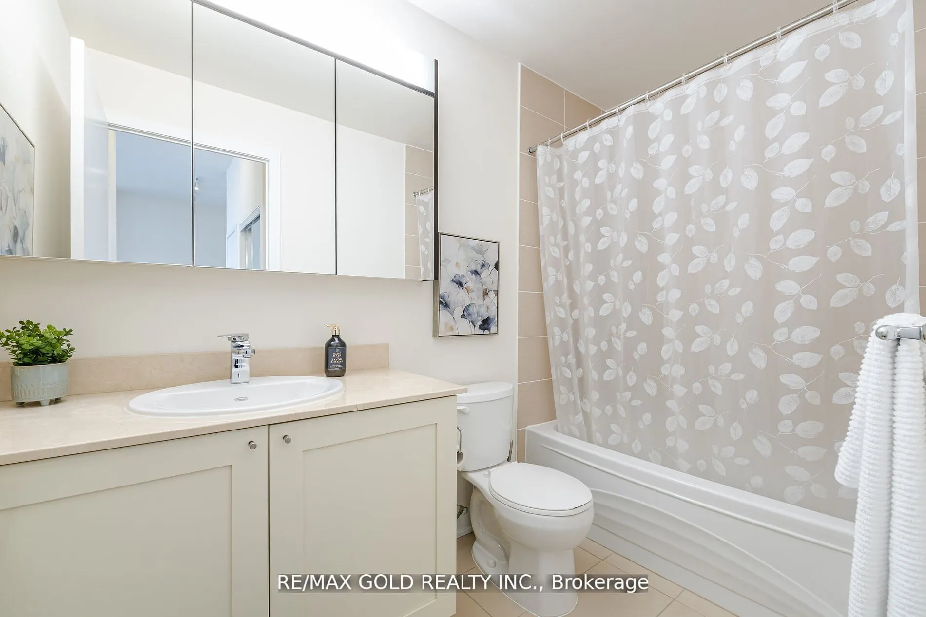 4070 Confederation Parkway, #607