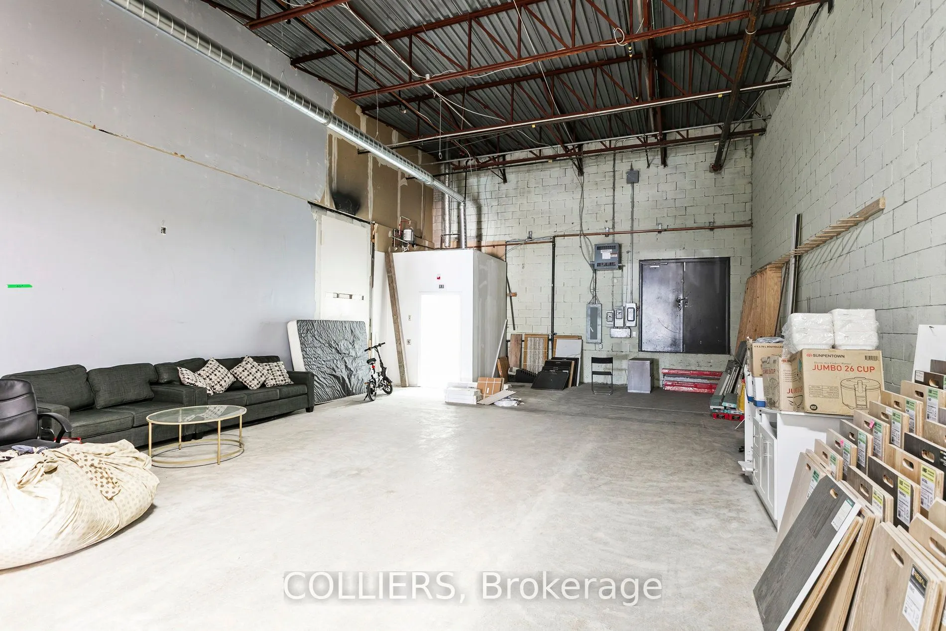 2074 Steeles Avenue E, #24