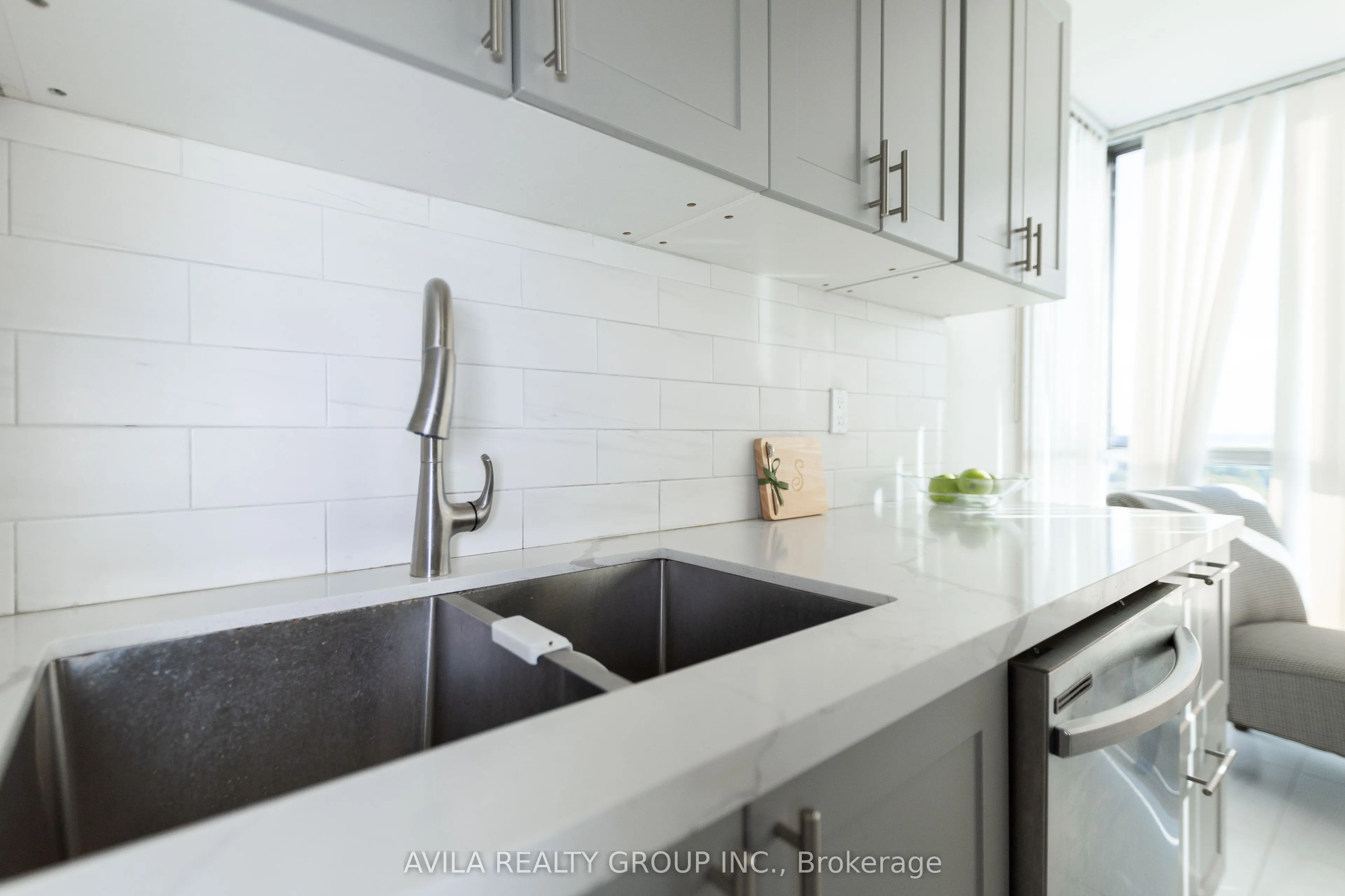 3077 Weston Road, #1905