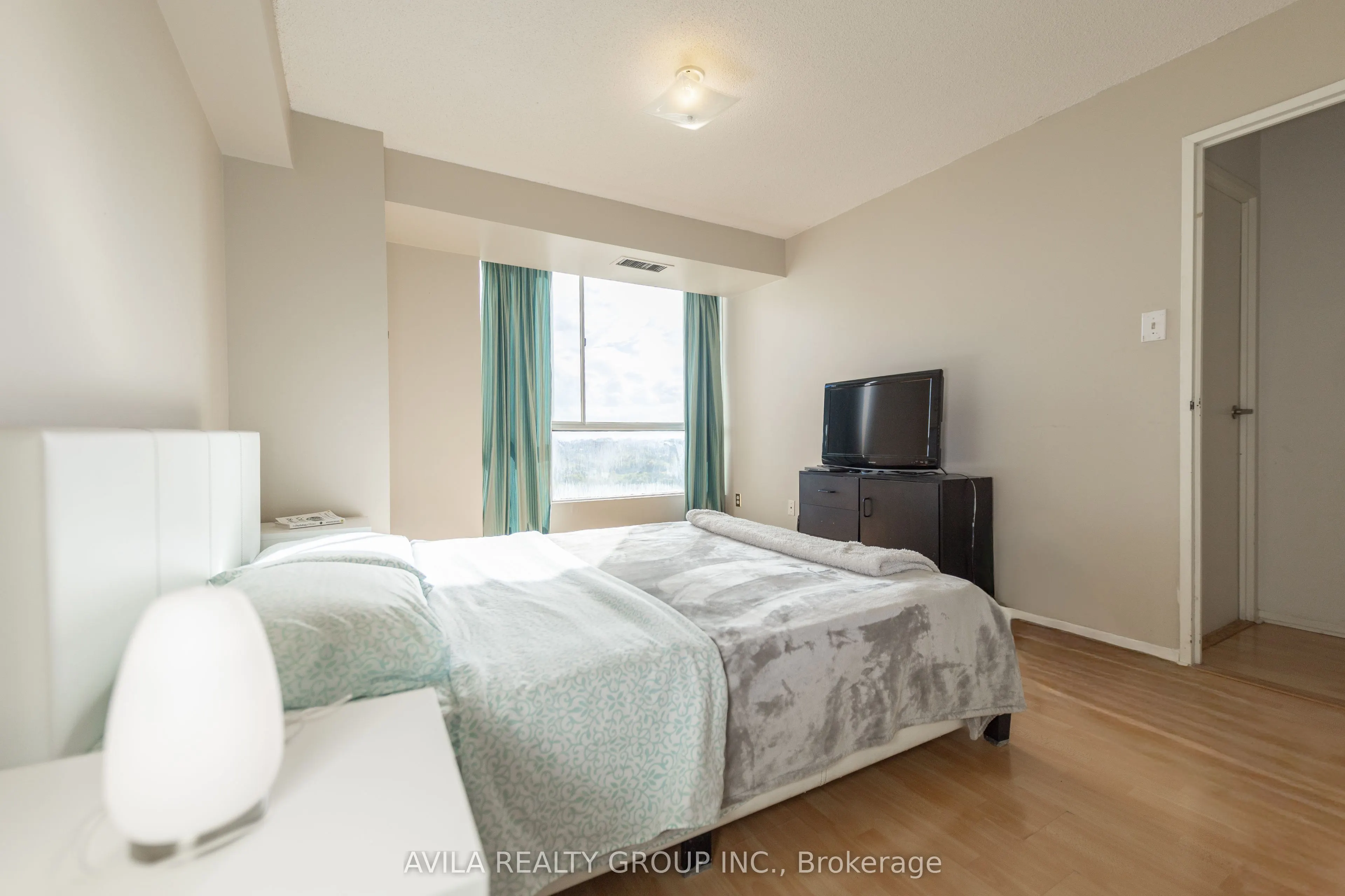 3077 Weston Road, #1905