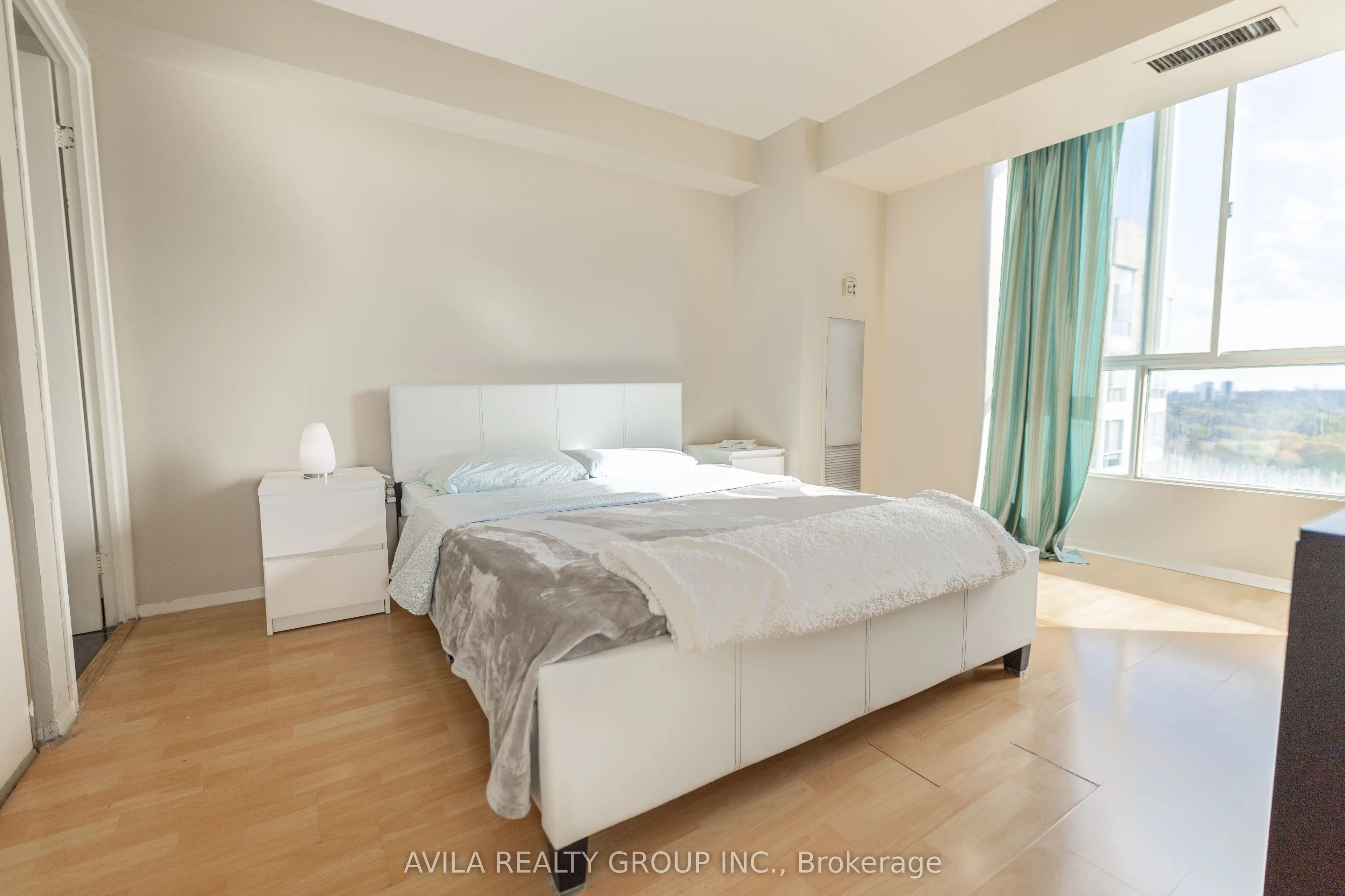 3077 Weston Road, #1905