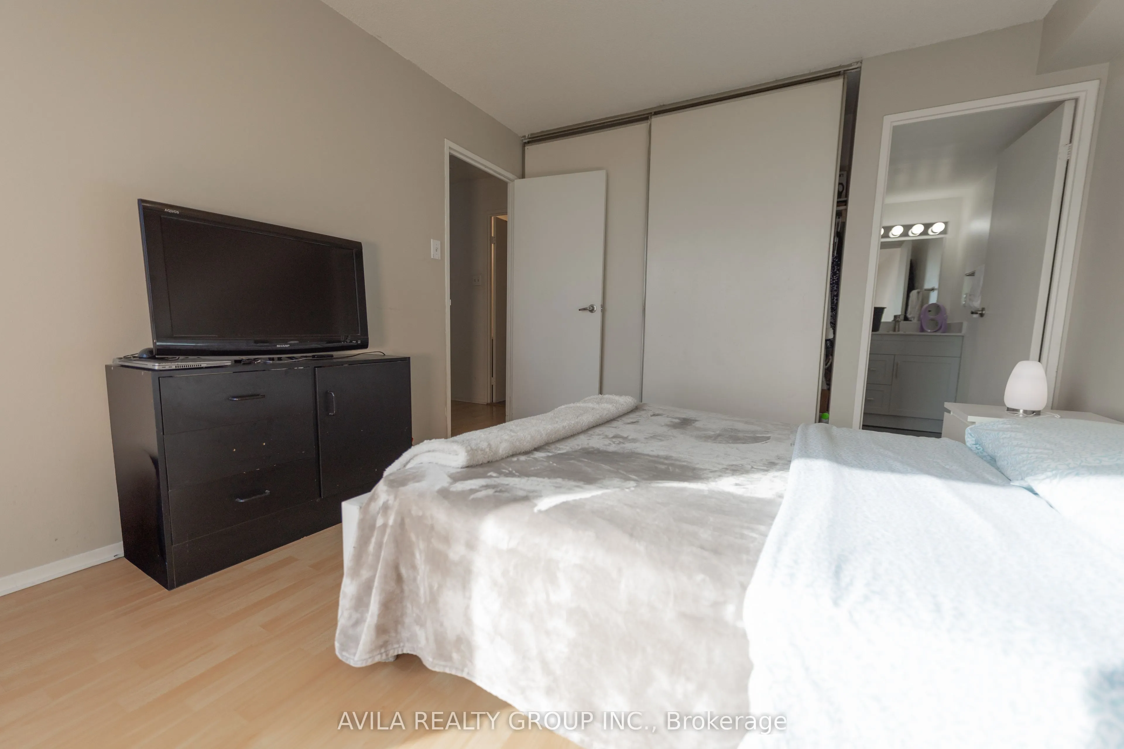 3077 Weston Road, #1905