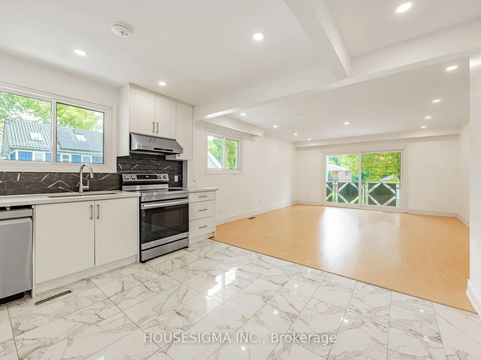 16 Muskoka Avenue, #Unit 2