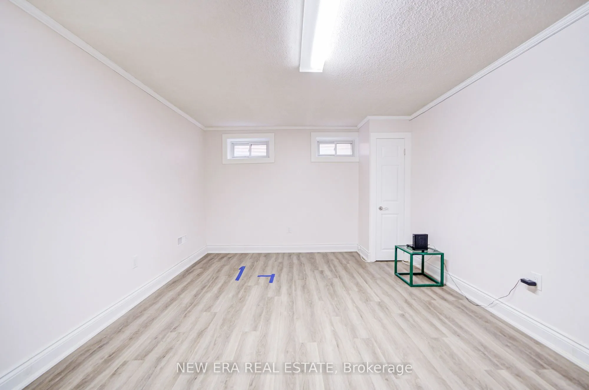5 Burnhamill Place