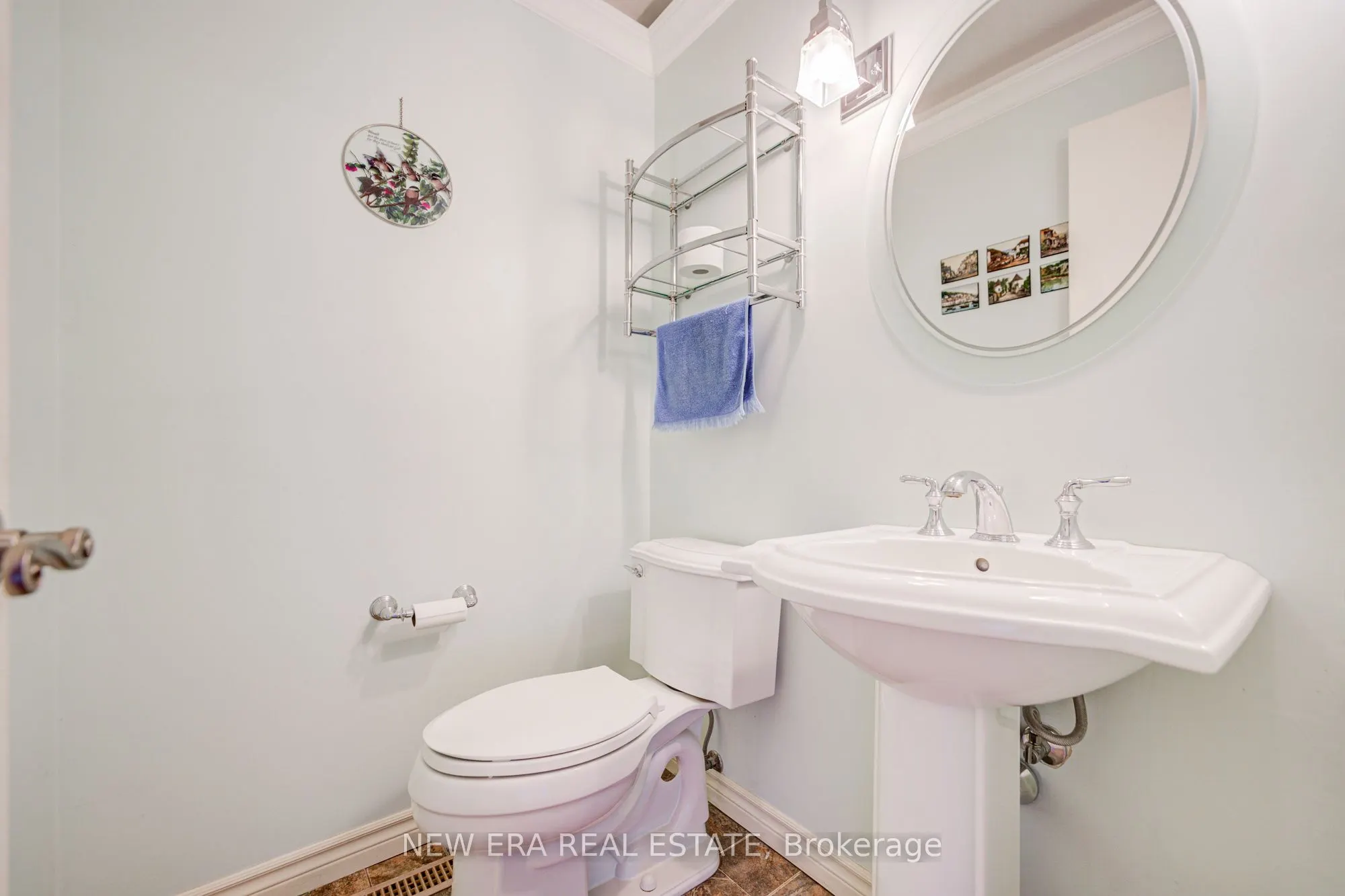 5 Burnhamill Place