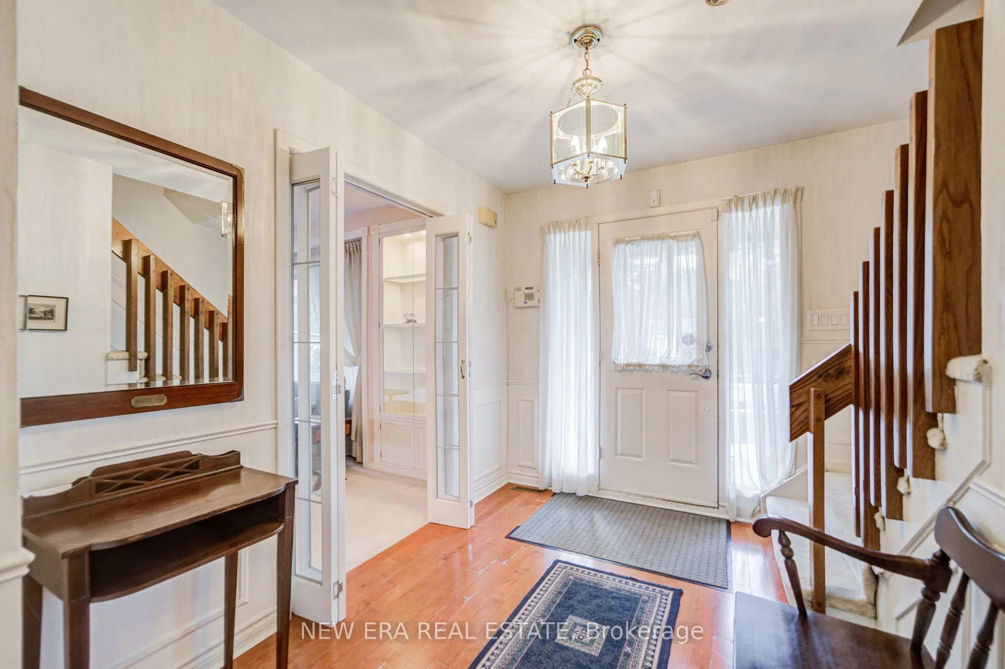 5 Burnhamill Place