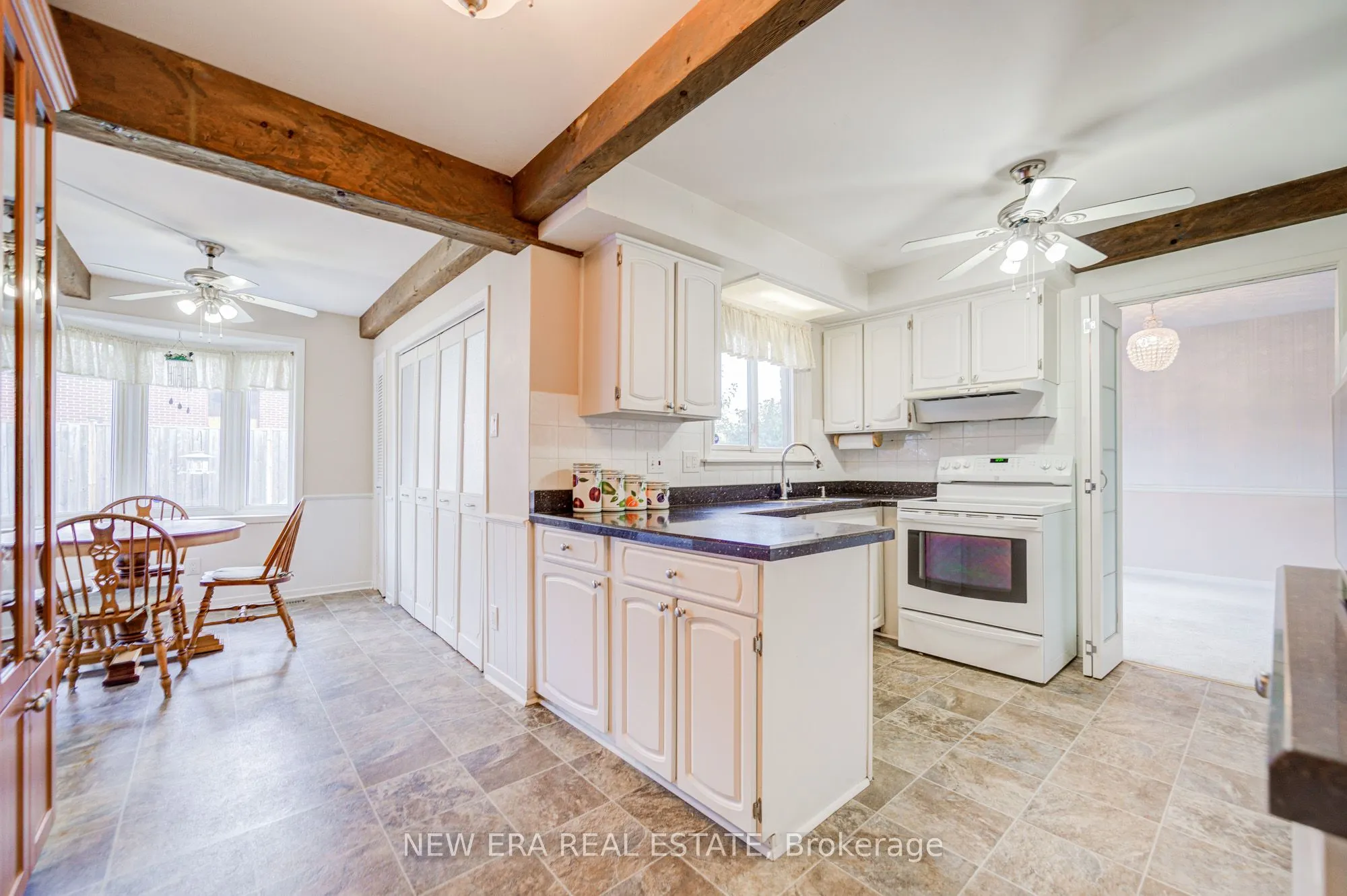 5 Burnhamill Place