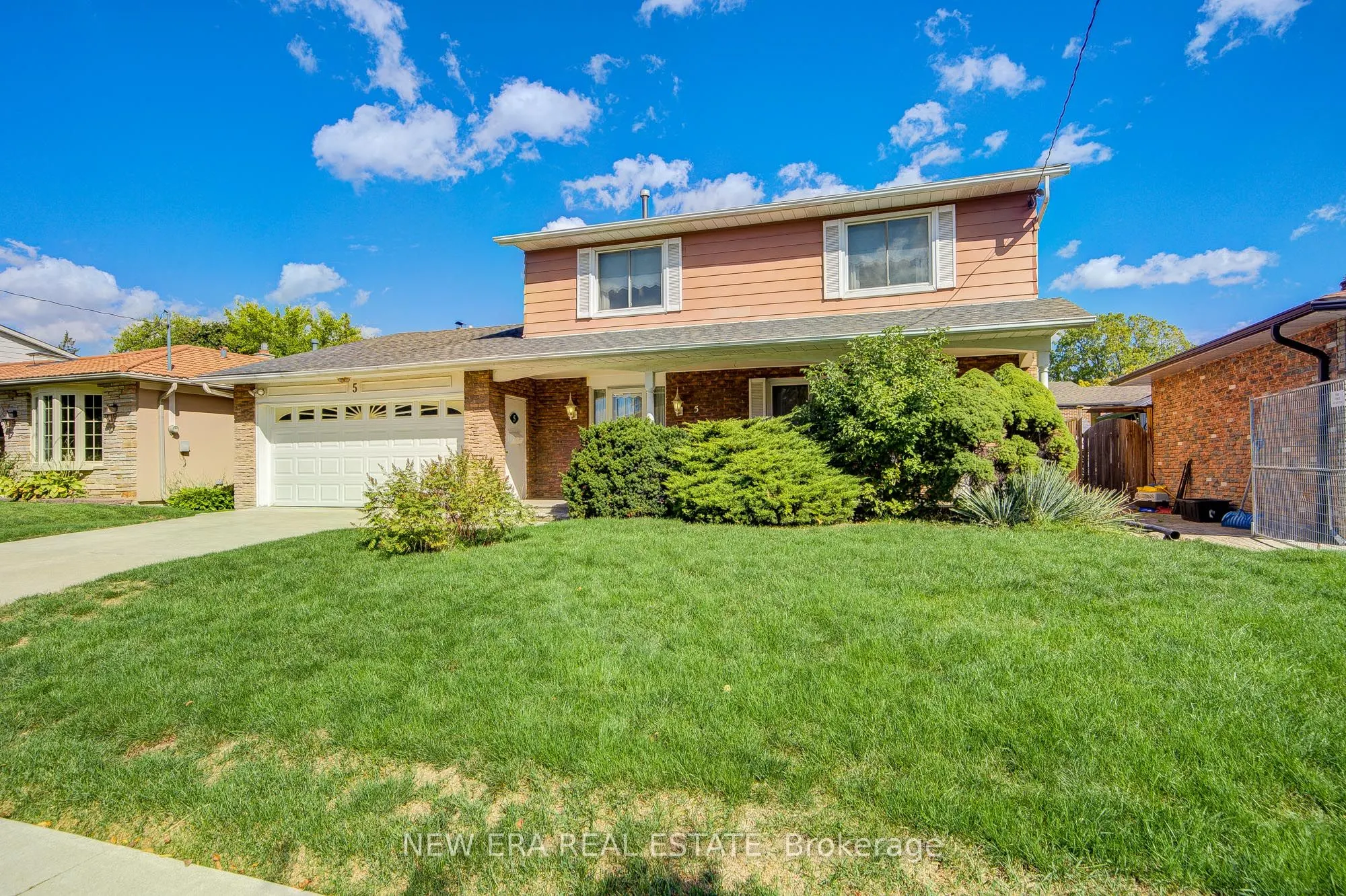 5 Burnhamill Place