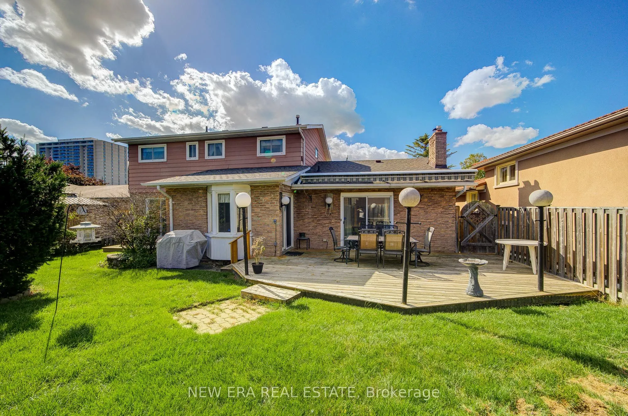 5 Burnhamill Place