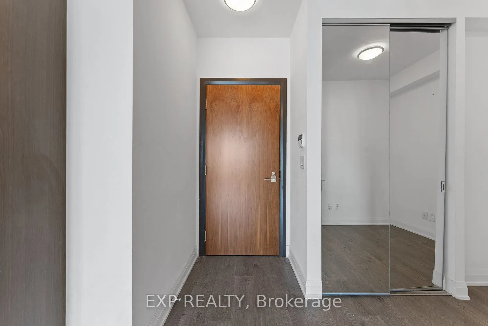 36 Park Lawn Road W, #1601