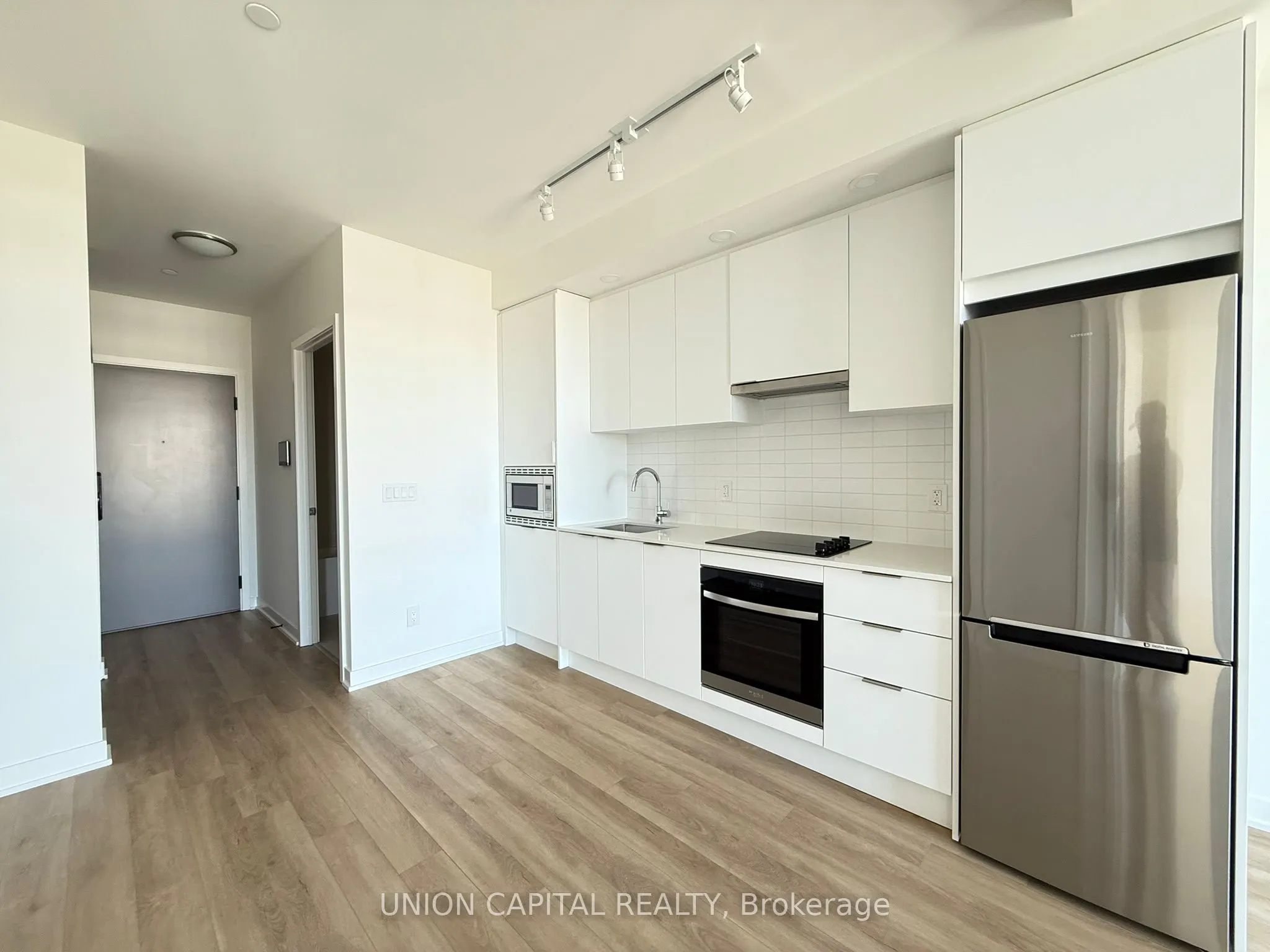 3079 Trafalgar Road, #2006