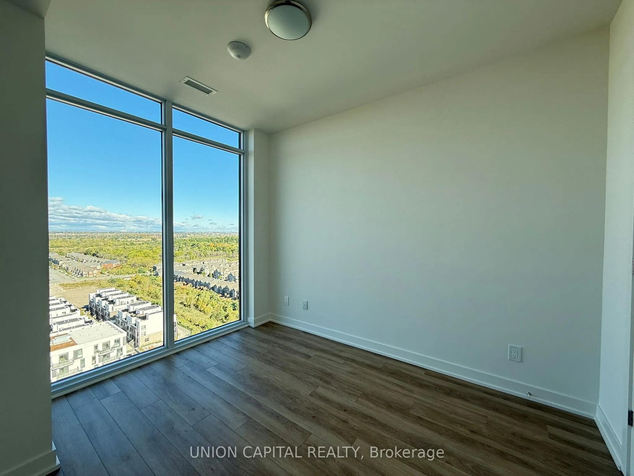 3079 Trafalgar Road, #2006