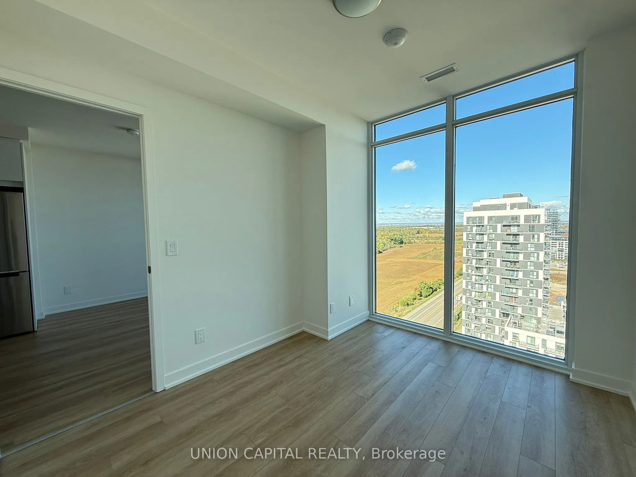 3079 Trafalgar Road, #2006