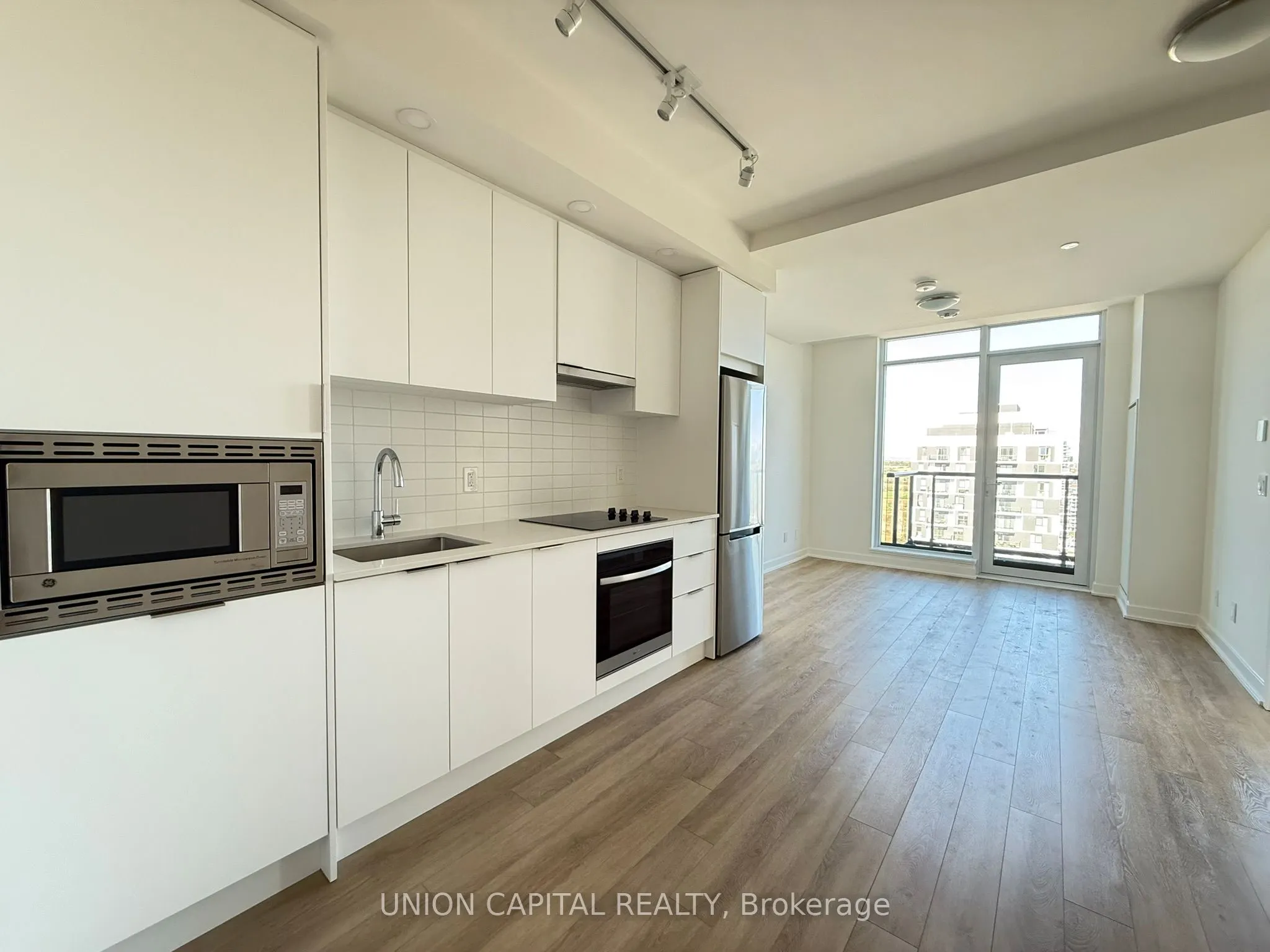 3079 Trafalgar Road, #2006