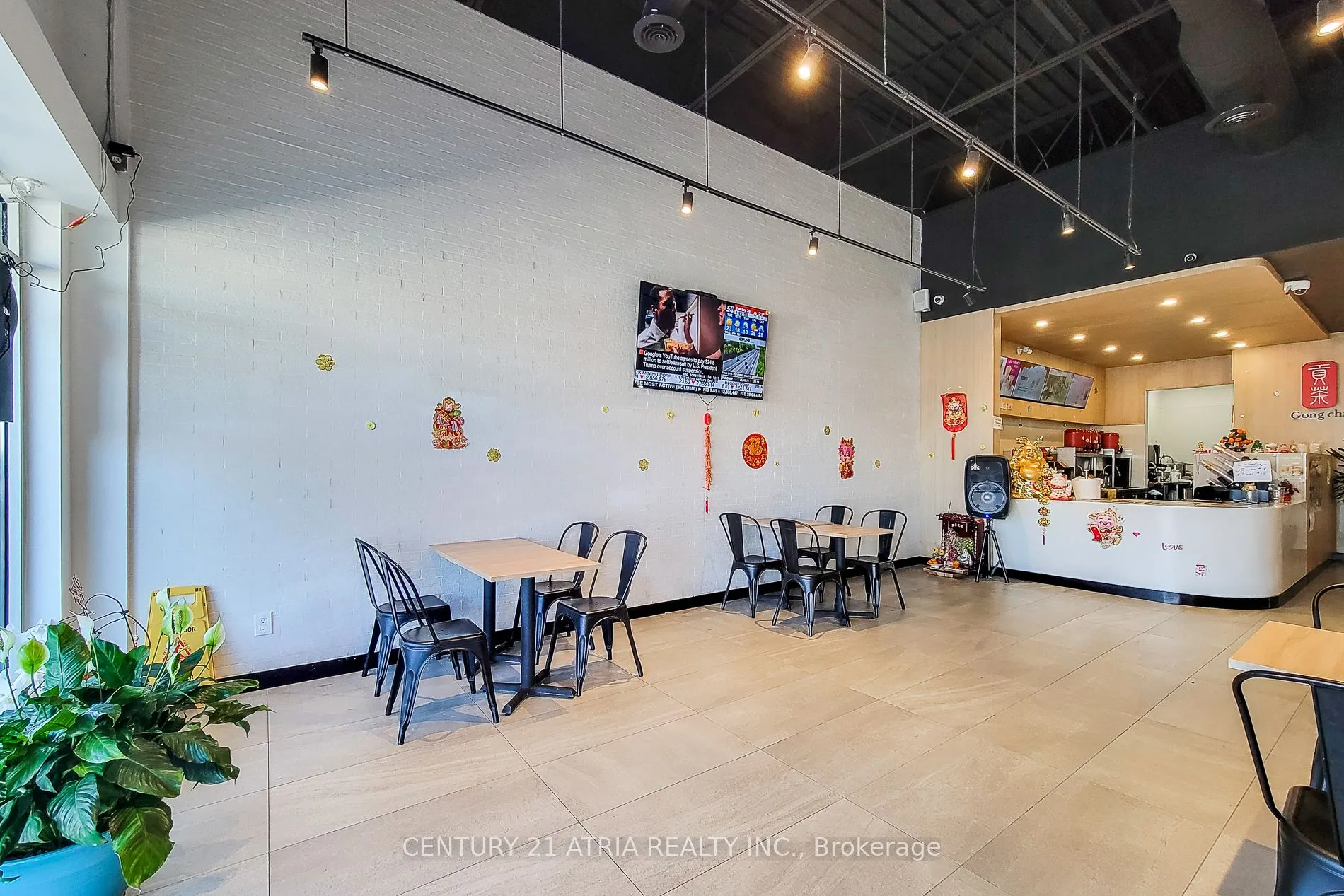 3450 Dundas Street E