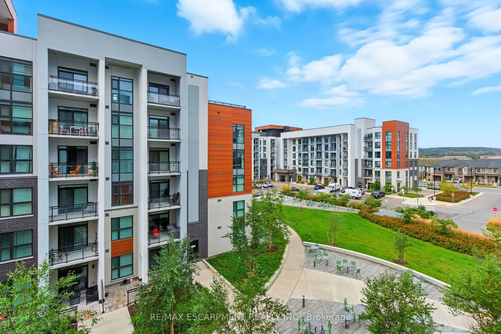 470 Gordon Krantz Avenue, #404