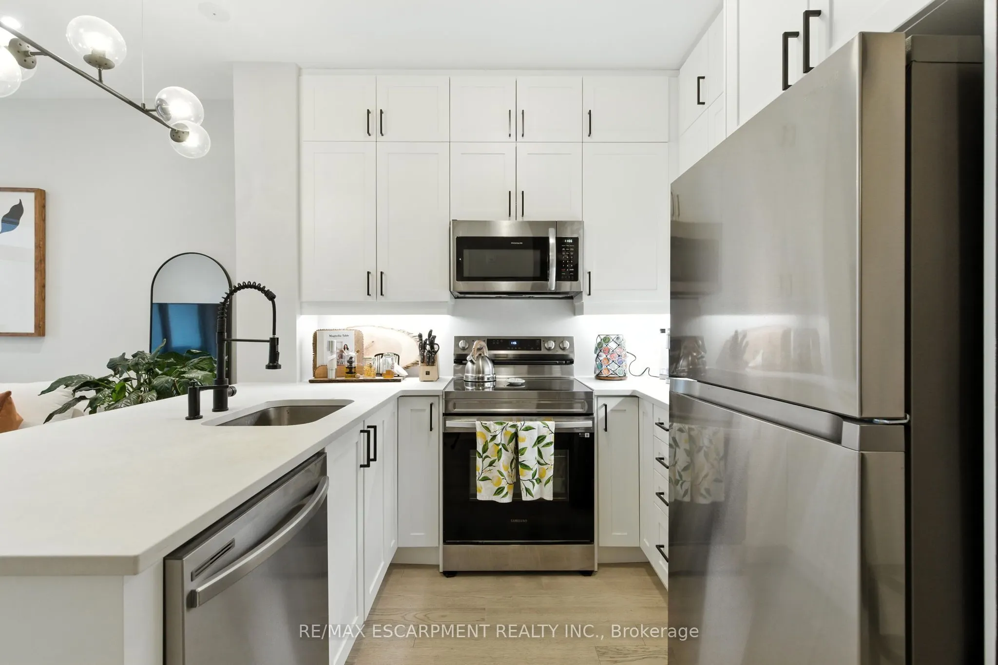 470 Gordon Krantz Avenue, #404