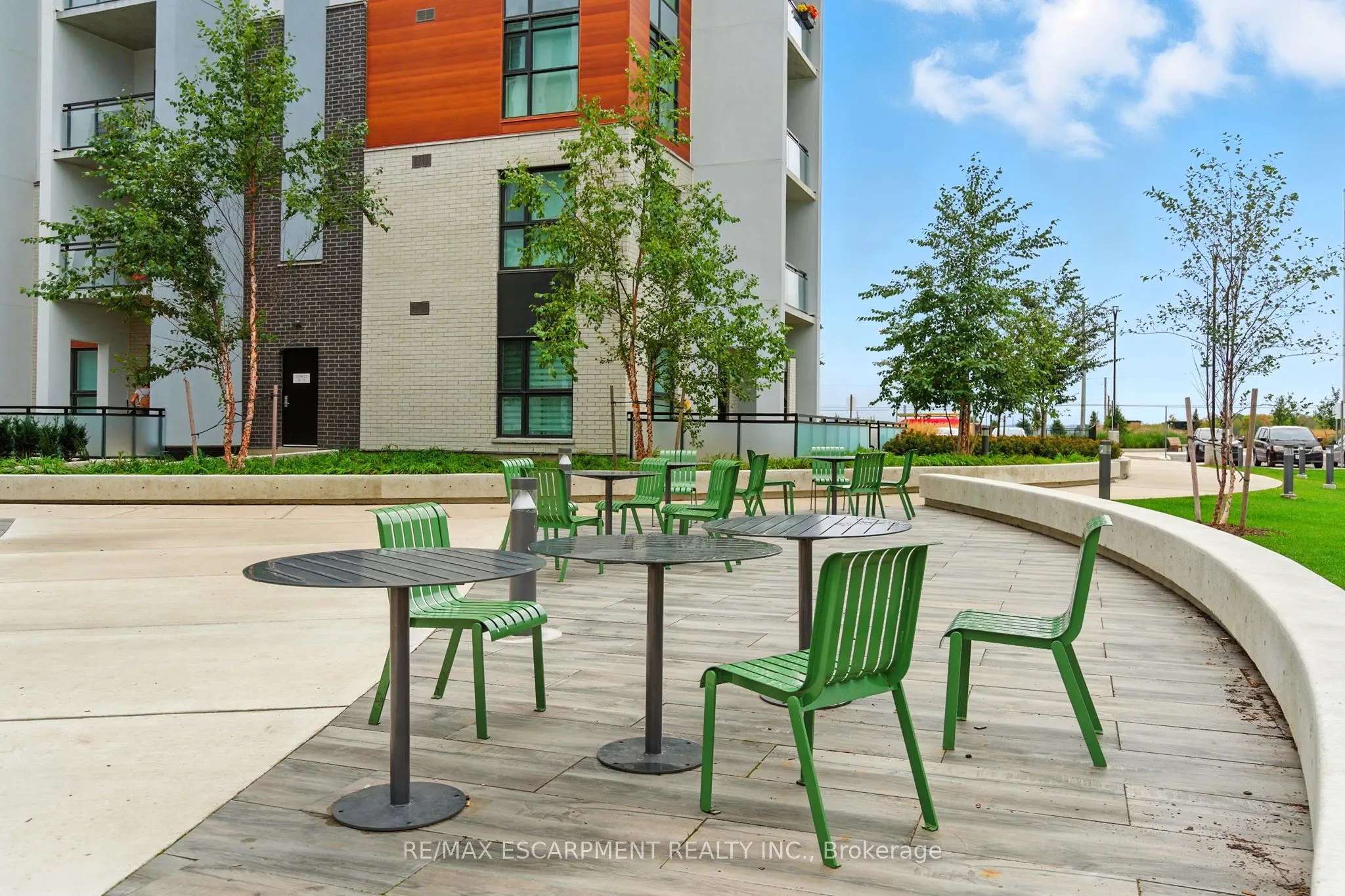 470 Gordon Krantz Avenue, #404