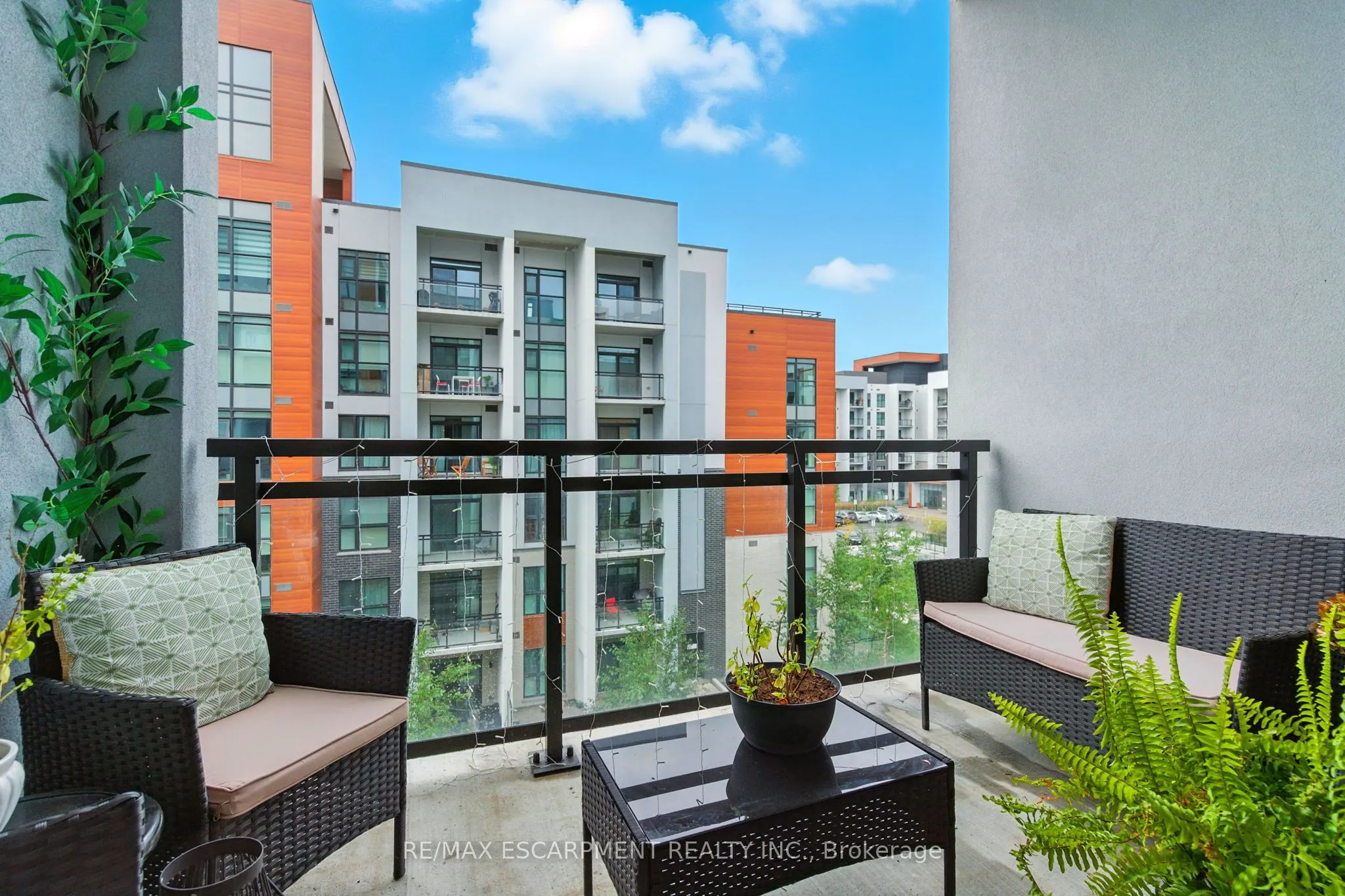470 Gordon Krantz Avenue, #404