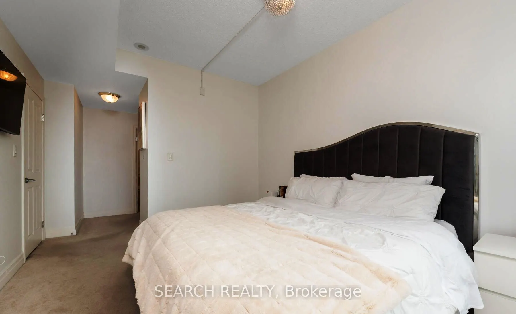 88 Palace Pier Court, #PH101