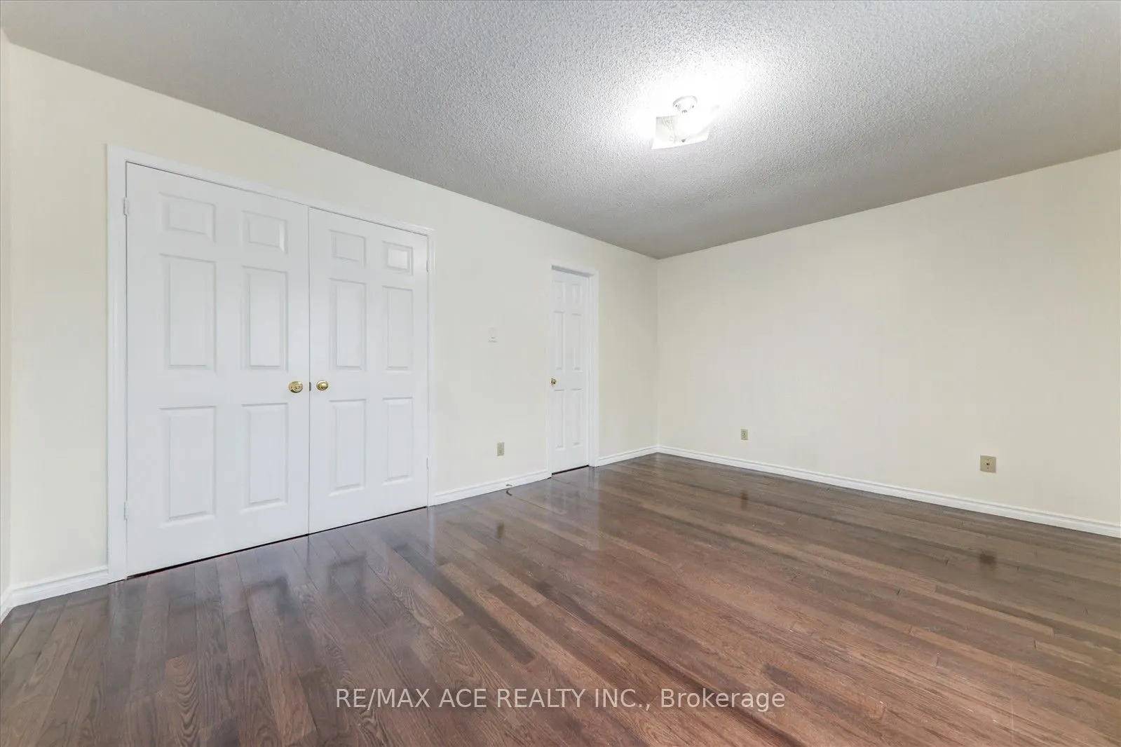 475 Wallenberg Crescent