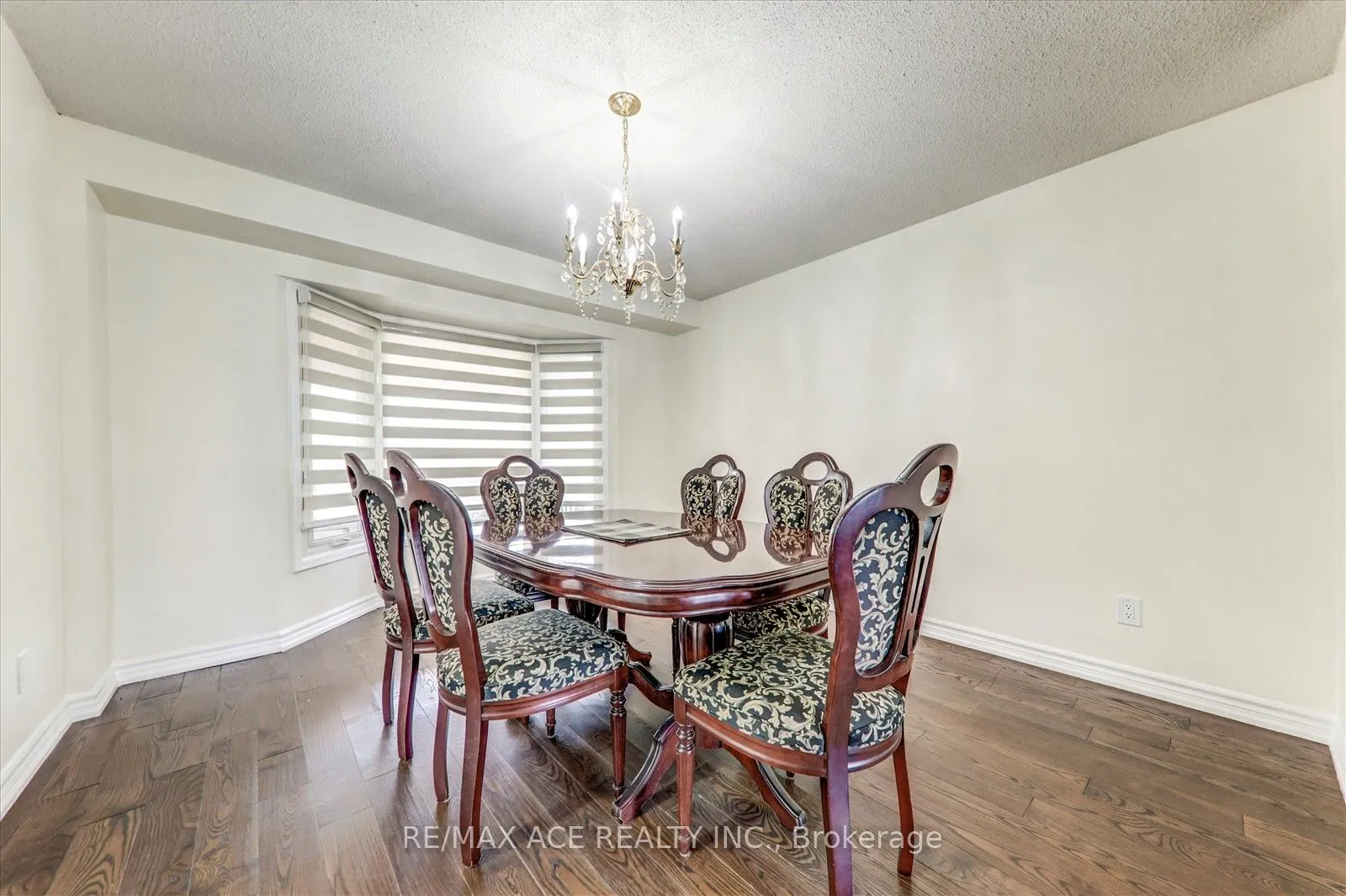 475 Wallenberg Crescent
