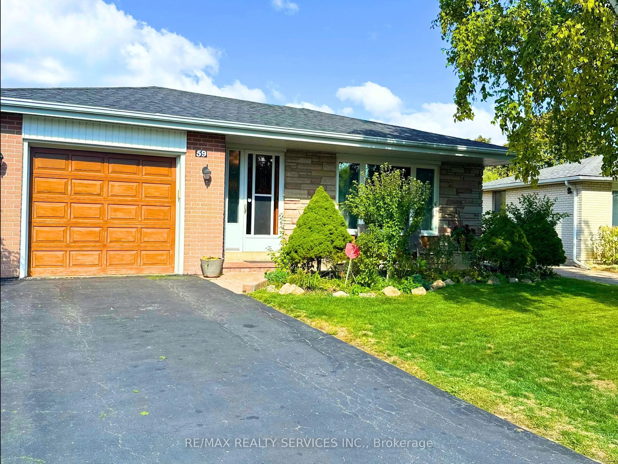 59 Belmont Drive E