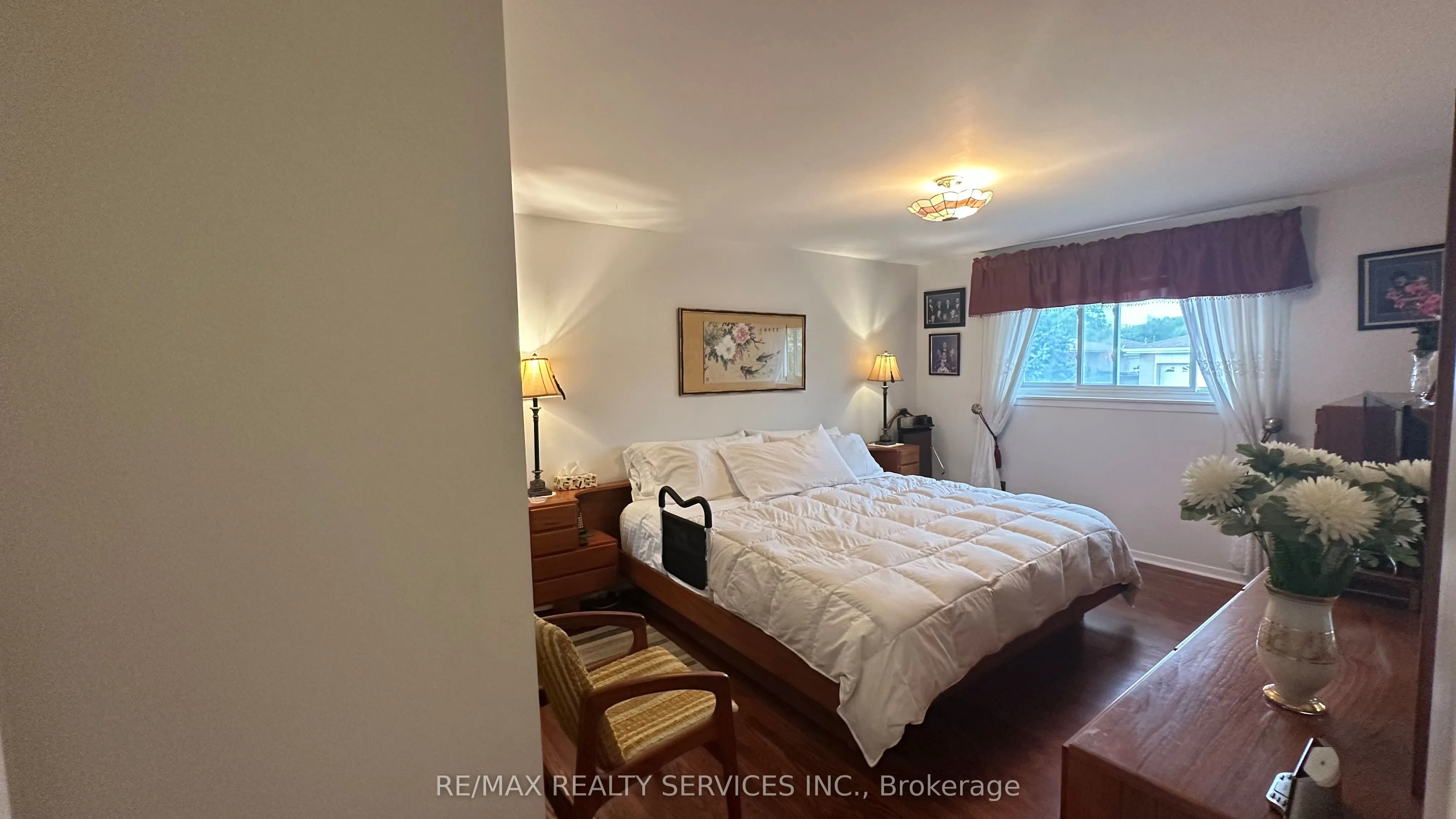 59 Belmont Drive E
