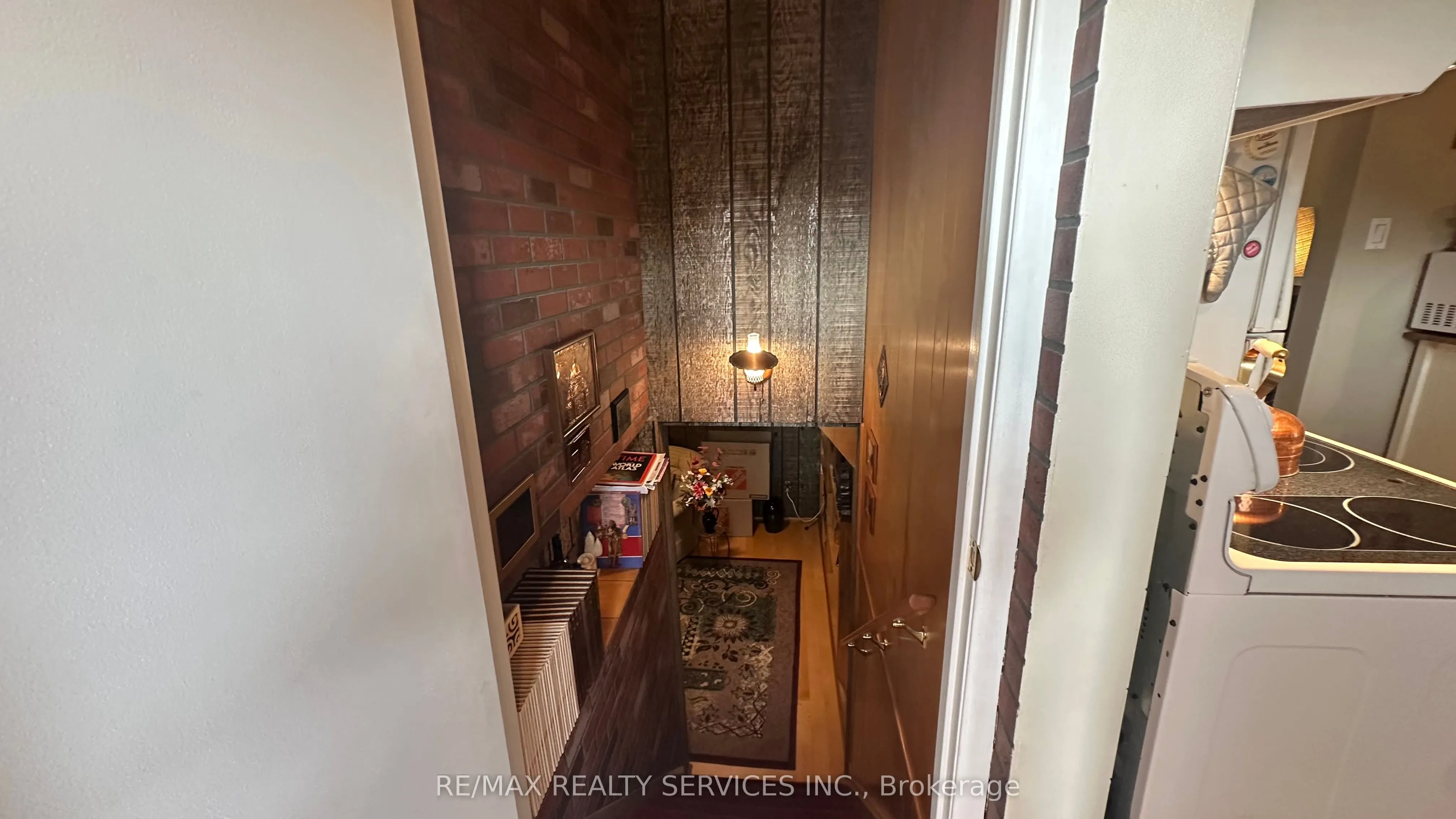 59 Belmont Drive E
