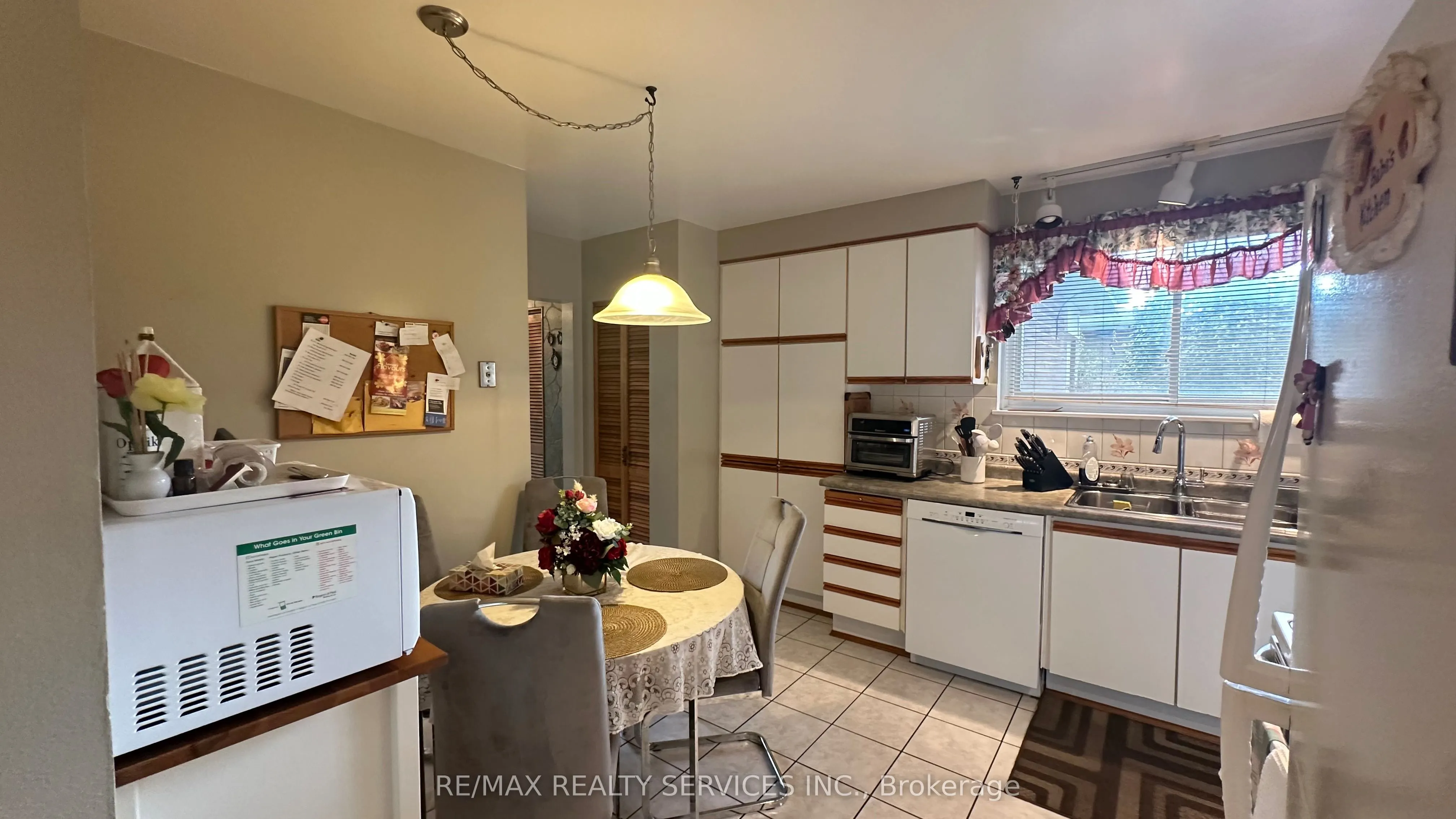 59 Belmont Drive E