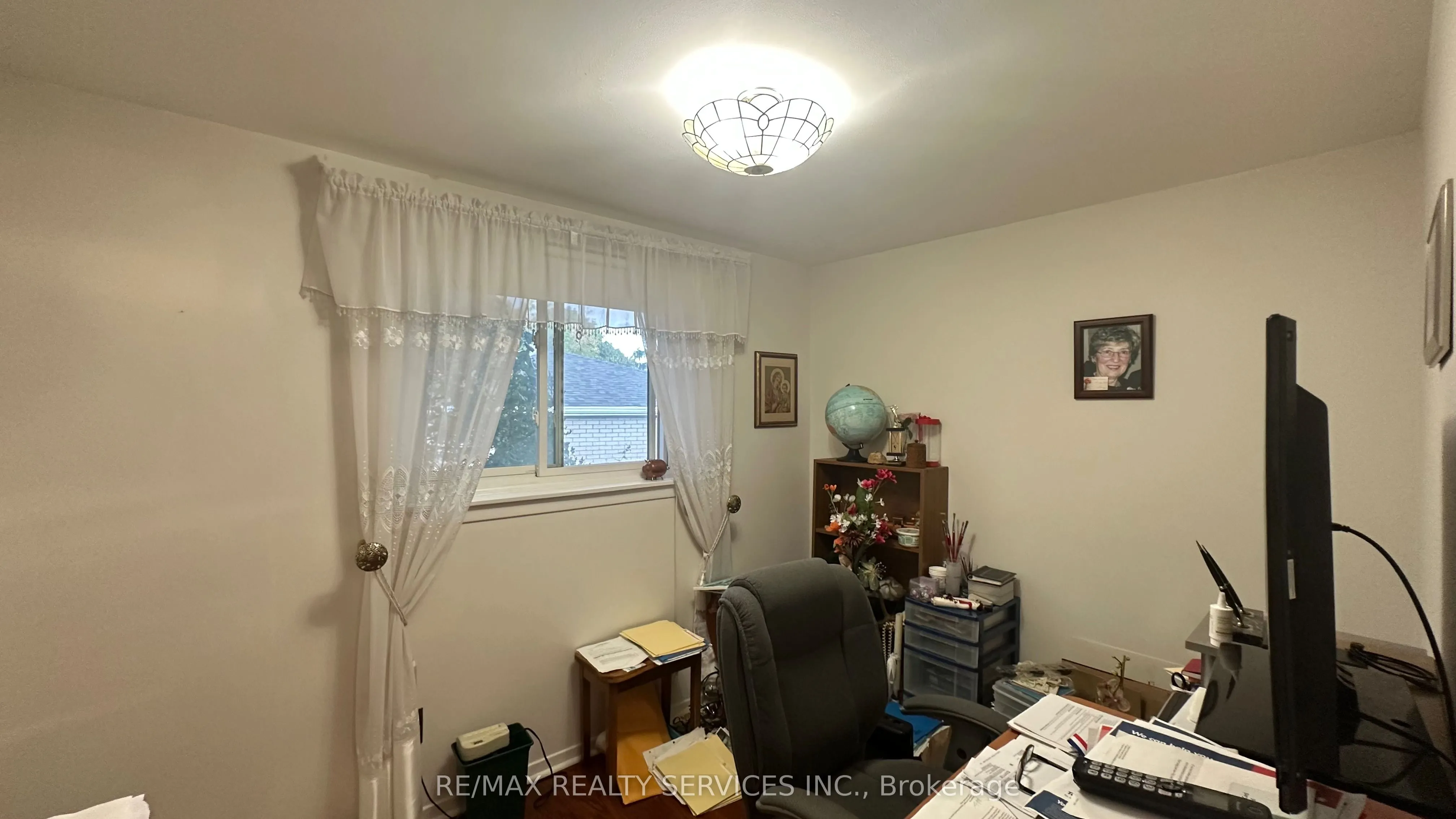 59 Belmont Drive E