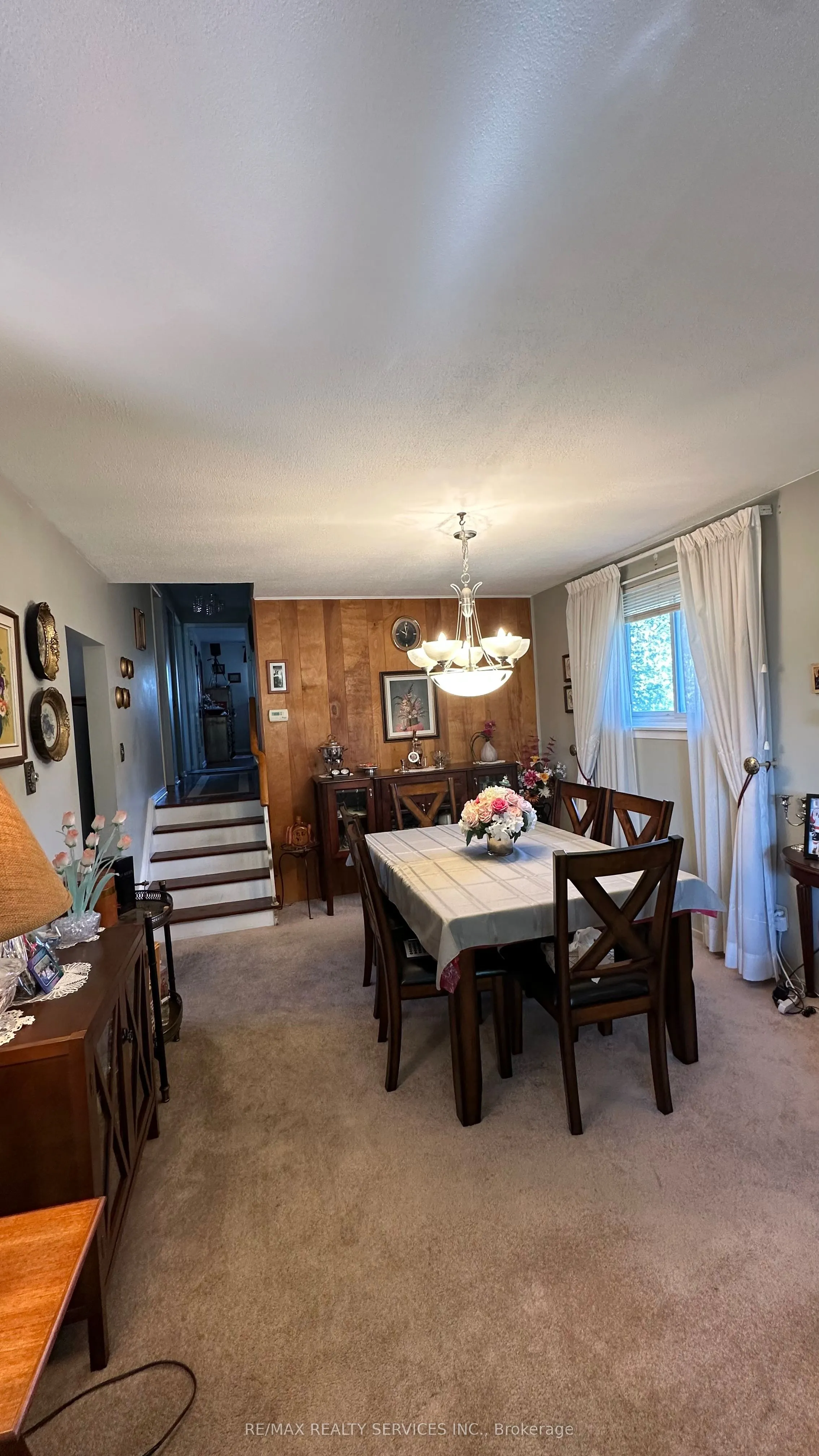 59 Belmont Drive E